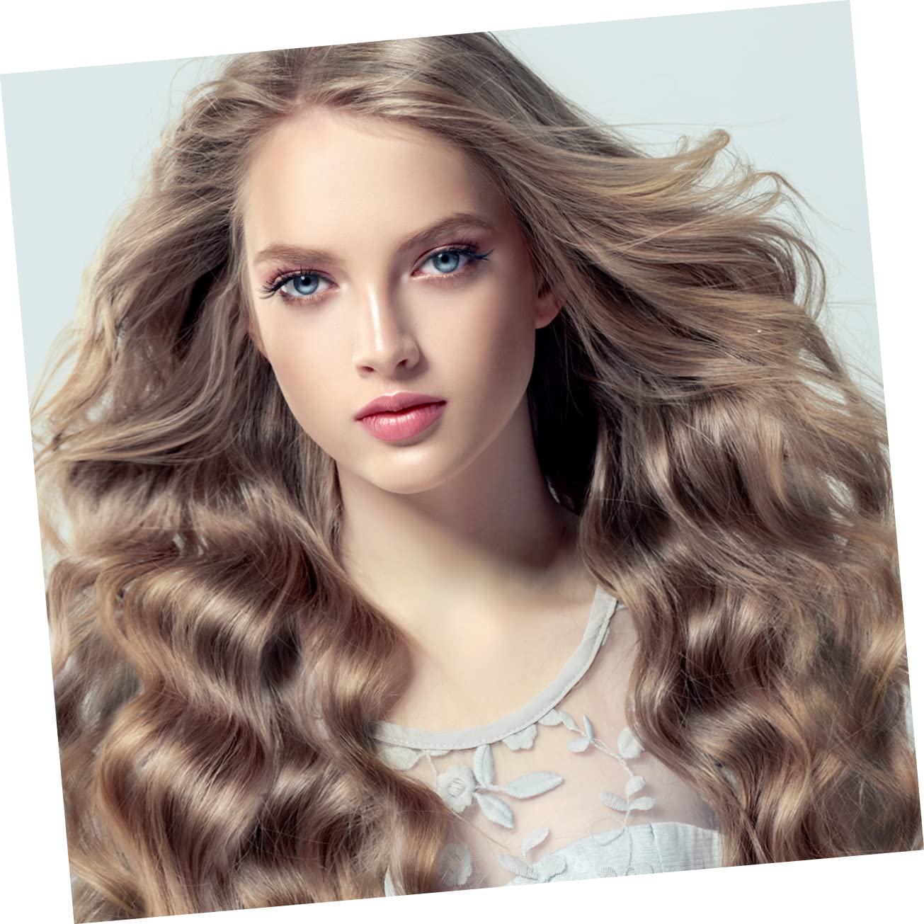 Beavorty Long Curly Wavy Synthetic Heat Resistant Wig for Women - Natural Looking Fashion Wig for Weddings, Parties & Everyday Wear | Perfect for Cosplay, Costumes & Daily Styling