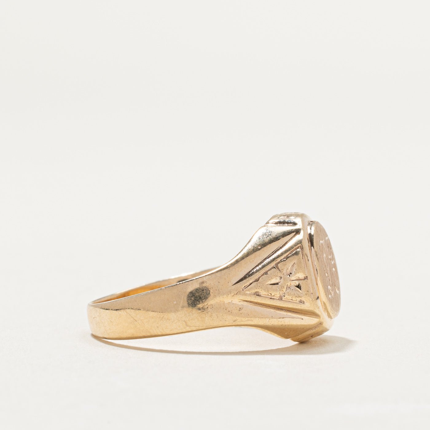 10K Yellow Gold DG Initial Signet Ring for Men & Women - Size 9.25 - Personalized Monogram Jewelry Gift for Anniversary, Graduation & Special Occasions