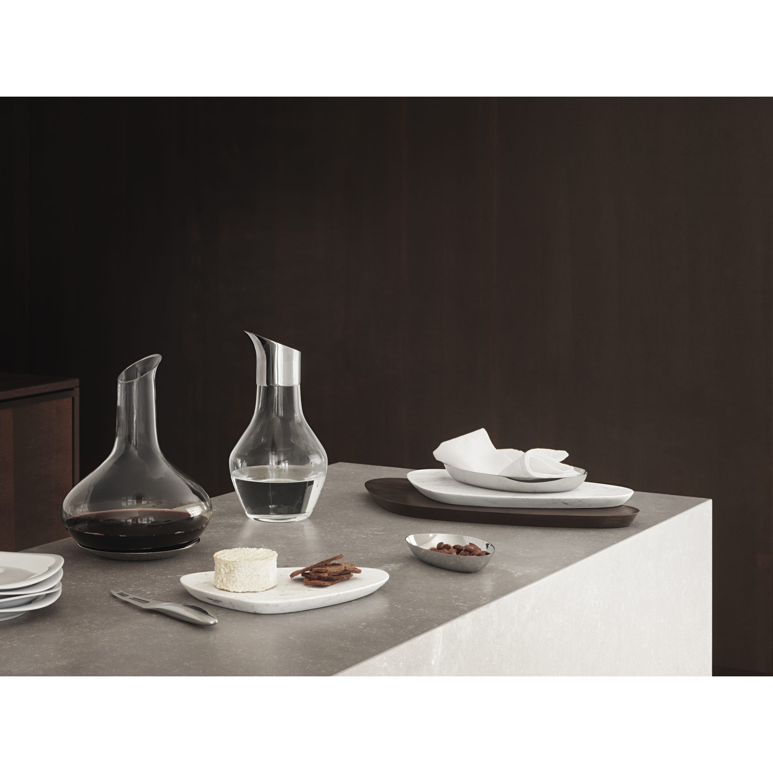Premium Sky Wine Carafe Glass - Elegant 750ml Decanter for Red Wine, White Wine & Water - Perfect for Dinner Parties, Gifts & Home Bar Accessories