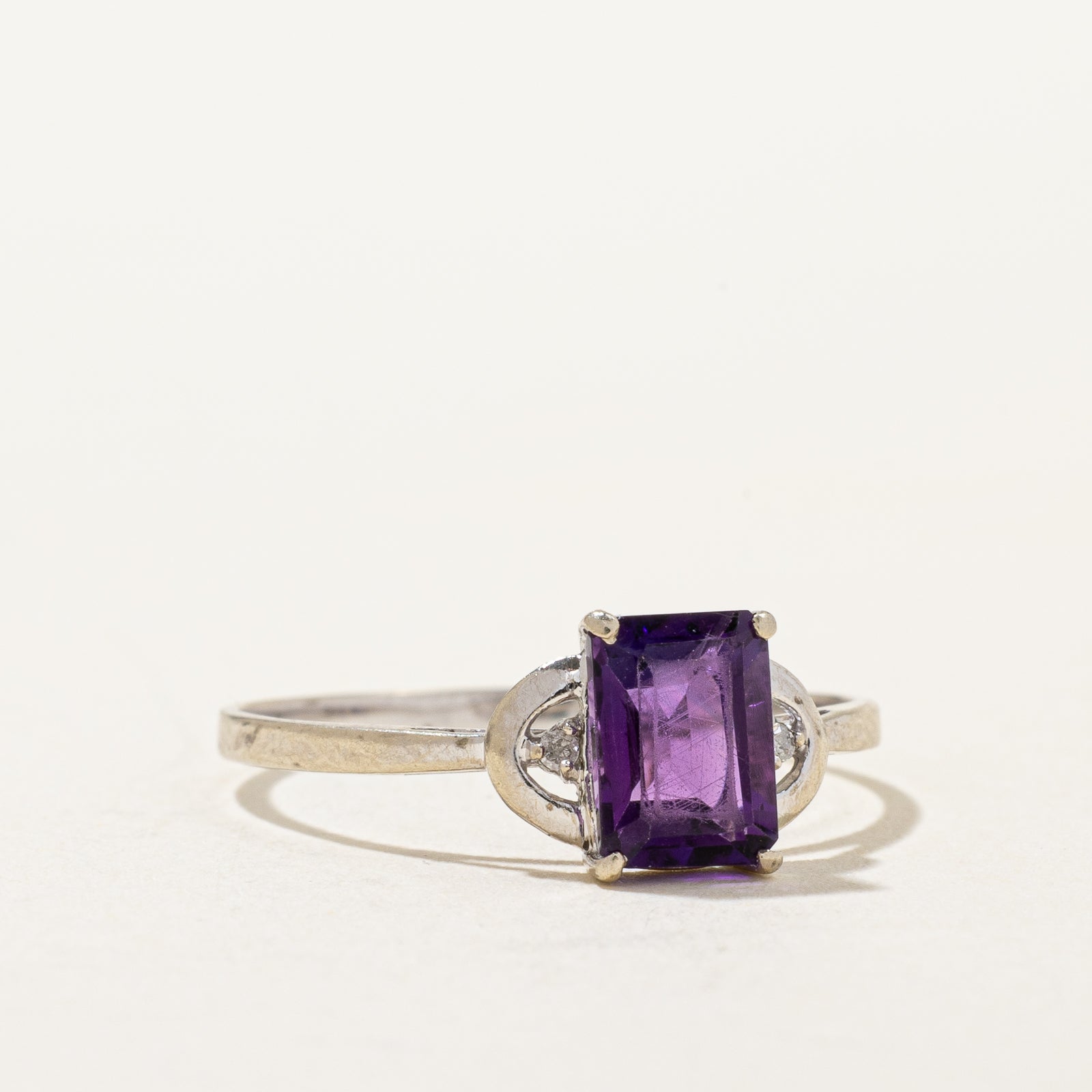 Amethyst and Diamond Ring - 0.85ct Amethyst with 0.005ctw Diamond Accents - Size 7 - Elegant Purple Gemstone Jewelry for Women - Perfect for Engagement, Anniversary & Special Occasions