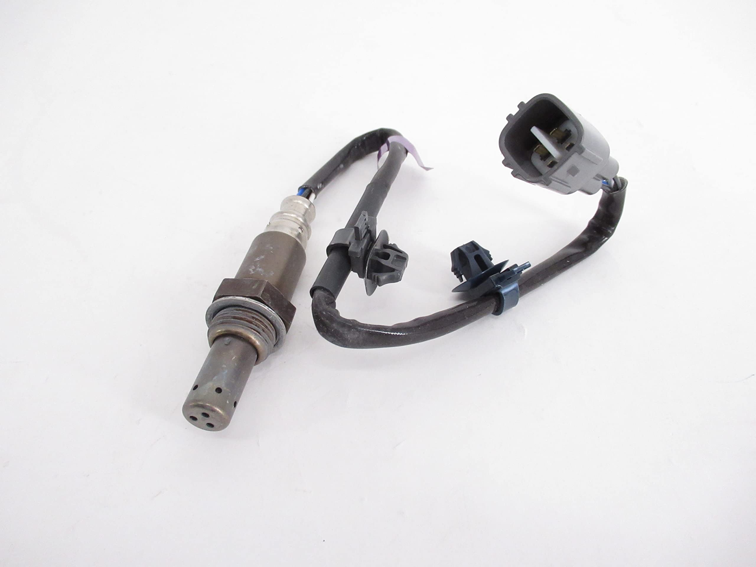 TOYOTA 89465-0C190 Oxygen Sensor Replacement - Compatible with Various TOYOTA Models - Improves Engine Performance & Fuel Efficiency - Perfect for City Driving & Highway Commutes