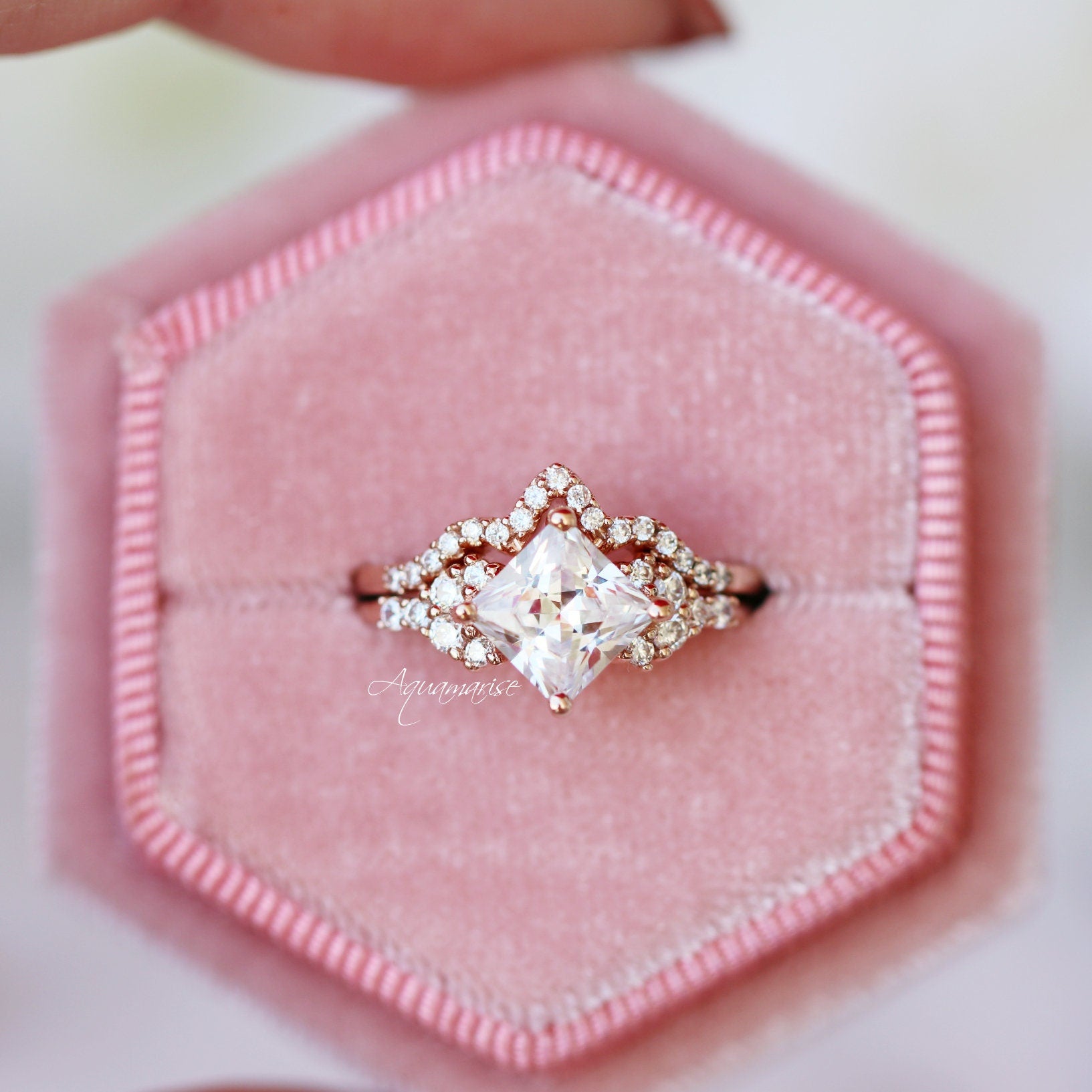 Ellie Princess Cut Lab Grown Diamond Engagement Ring Set - 14K Solid Rose Gold Wedding Band (IGI Certified) | Perfect for Proposals, Anniversaries & Bridal Jewelry