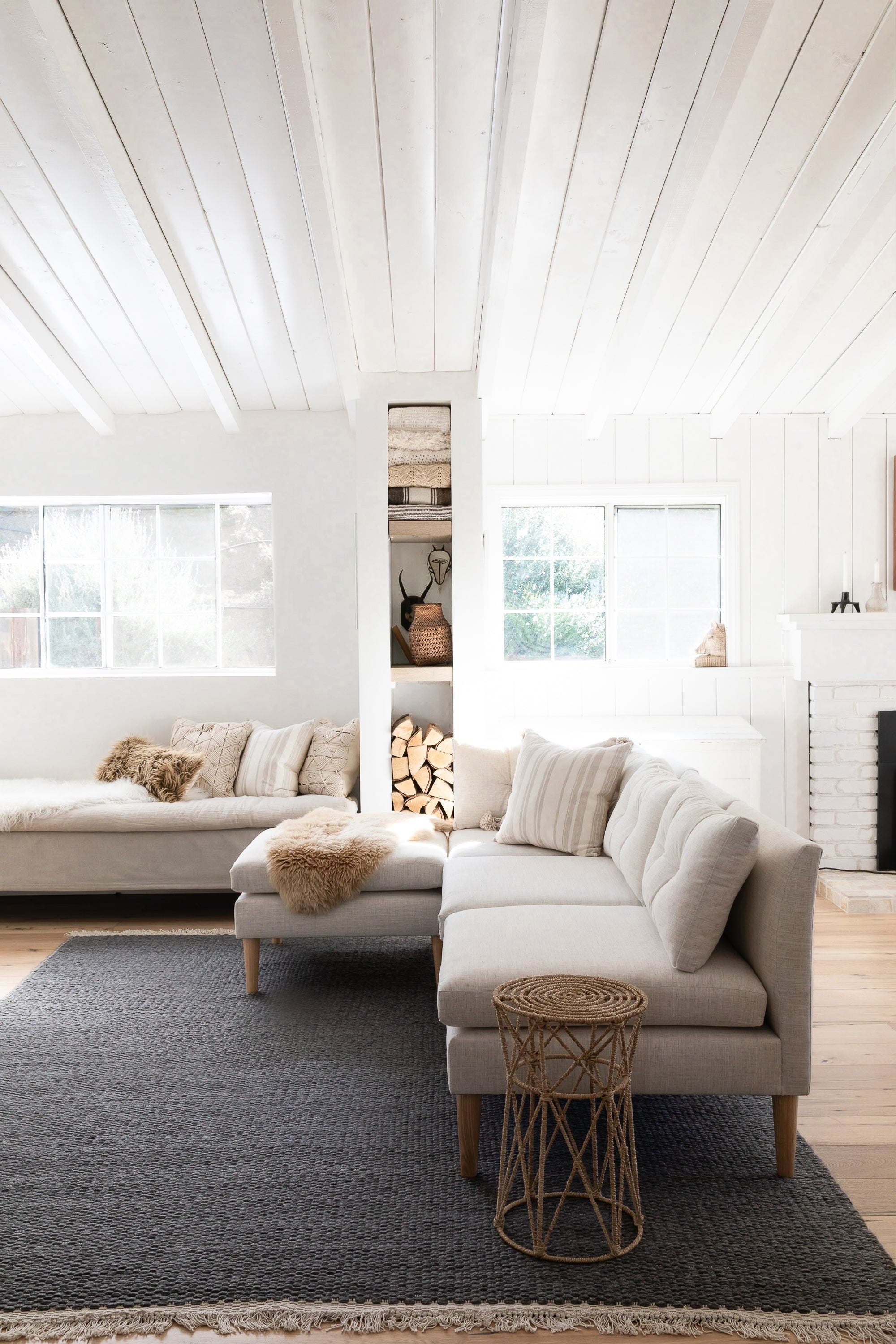 Bella Rug - Soft and Stylish Area Rug for Living Room, Bedroom, and Home Decor | Perfect for Cozy Spaces and Modern Interiors