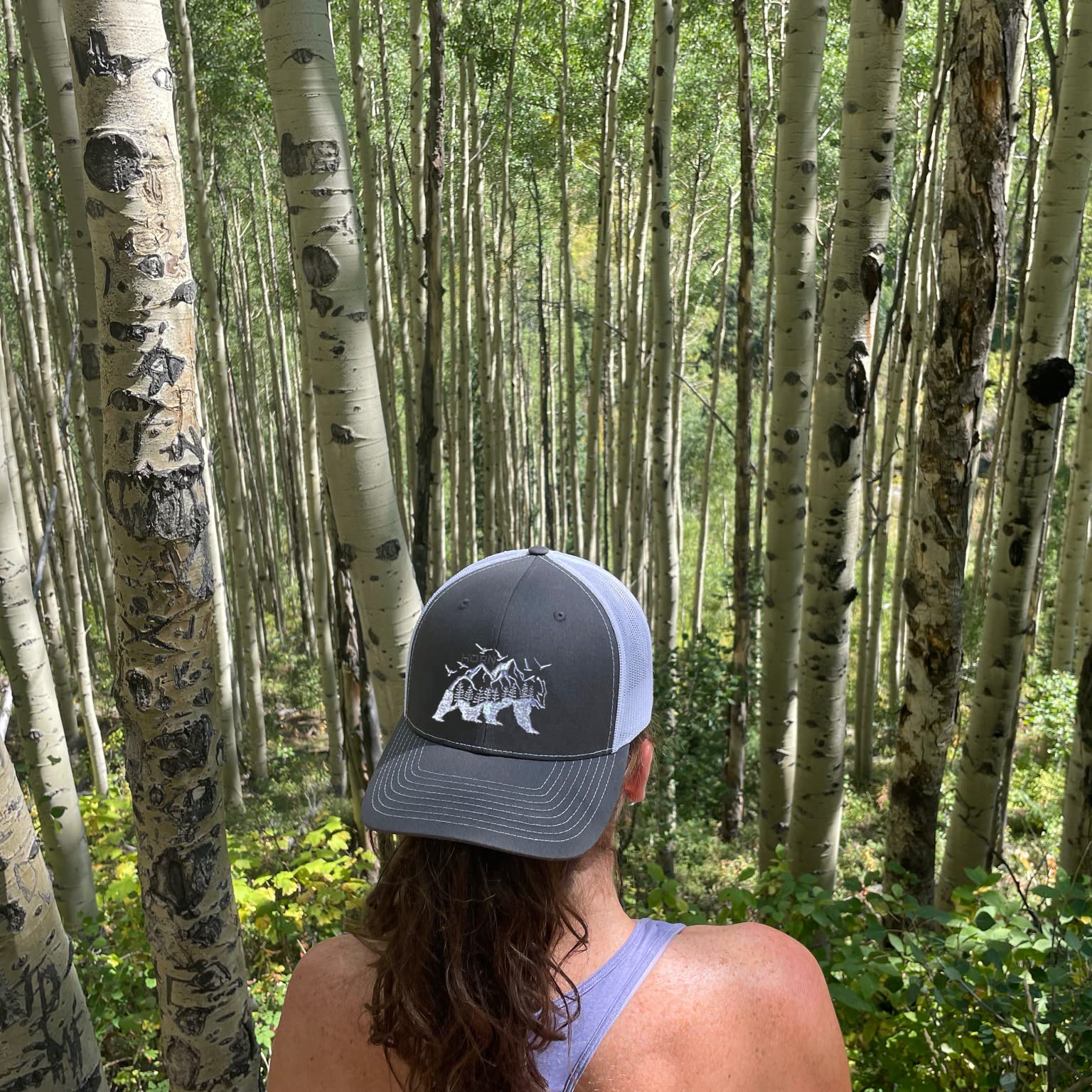 Stylish Trucker Hat with Bear Design - Adjustable Snapback for Men & Women - Perfect for Outdoor Activities, Hiking, and Casual Wear