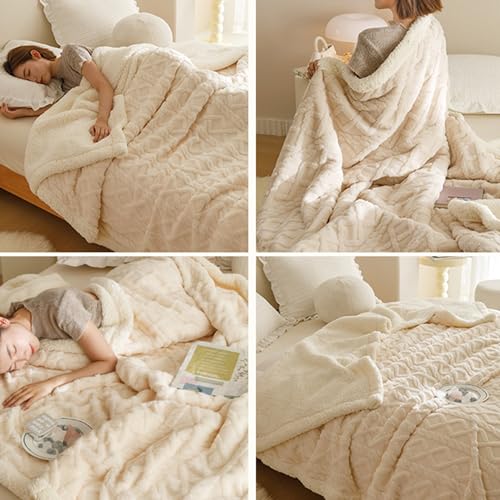 Cozy Fleece Throw Blanket for Couch & Bed - Ultra Soft Warm Blanket in Purple (200x150cm) - Perfect for Living Room, Bedroom, Sofa & Gift Giving