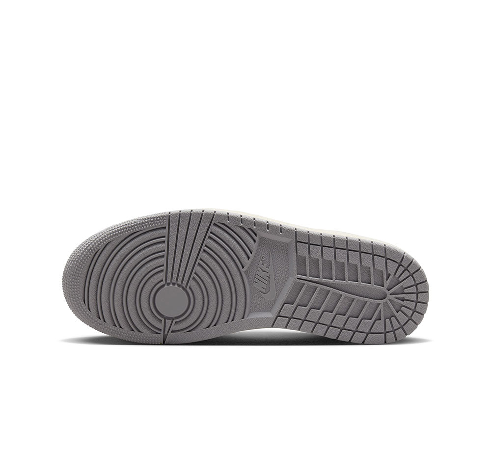 Air Jordan 1 Retro Low OG Sneakers - Men's Basketball Shoes for Casual Wear & Street Style - Perfect for Sports, Gym, and Everyday Fashion