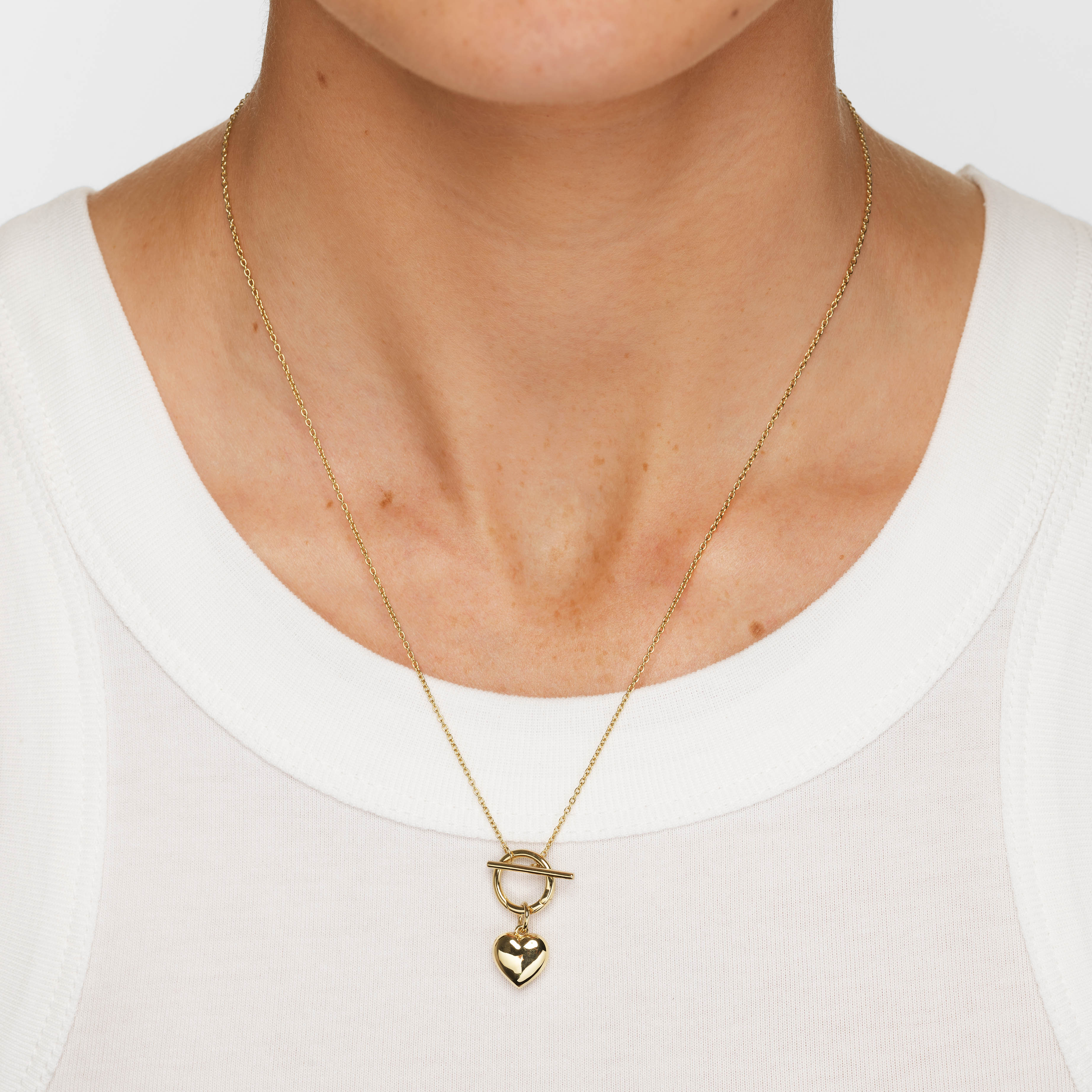 Personalized Engravable Heart Locket Necklace with Chain - Gold Plated Jewelry Gift for Women, Perfect for Valentine's Day, Anniversary & Mother's Day Gifts