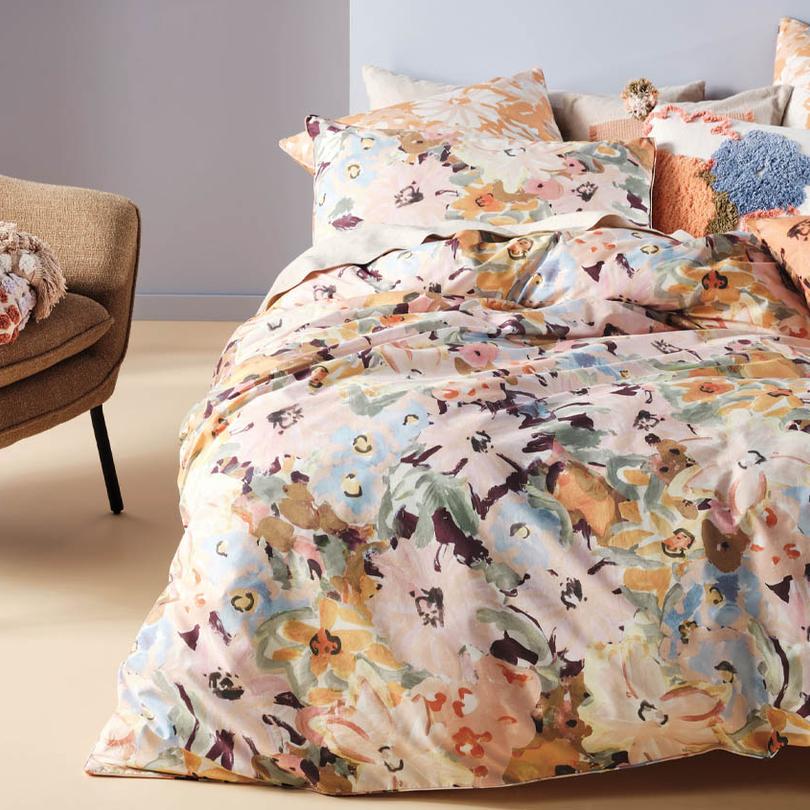 Linen House Fergie Peony Quilt Cover Set - Queen Size Floral Bedding for Master Bedroom & Guest Room Decor