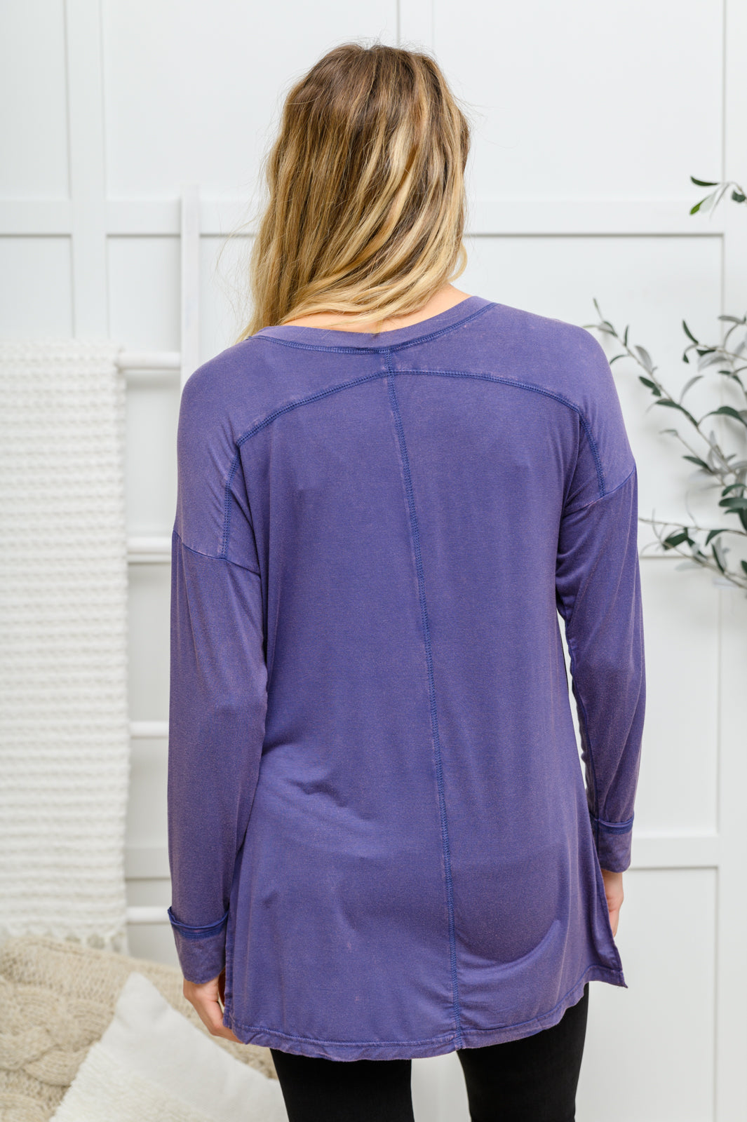 Denim Blue Long Sleeve Knit Top with Pocket - Casual Comfort for Everyday Wear & Layering Outfits