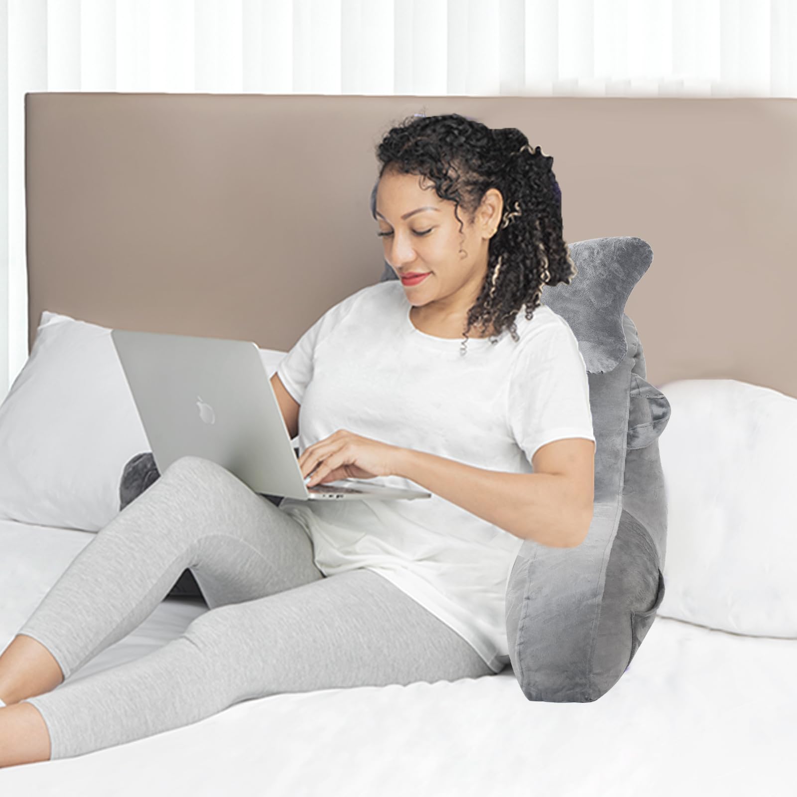 SLIGUY Reading Pillow for Adults - Back Support Pillow with Armrests & Storage Pockets - Comfortable Bed & Couch Pillow for Reading, Watching TV, Gaming - Light Grey - Perfect for Relaxing in Bed or Lounging on the Sofa
