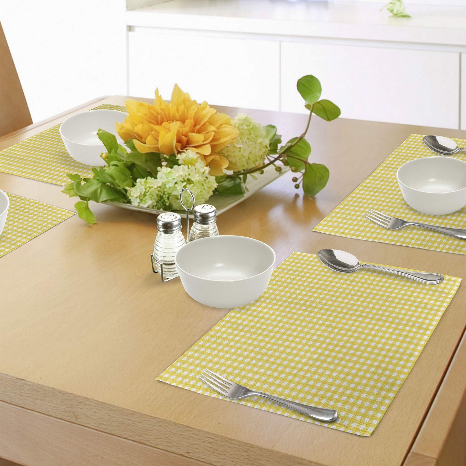 Ambesonne 4-Piece Checkered Place Mats Set - Classic English Yellow & White Striped Design, Washable Fabric Dining Table Mats for Picnic, Summer Theme, Retro Style | Perfect for Indoor & Outdoor Gatherings, Parties, and Everyday Meals
