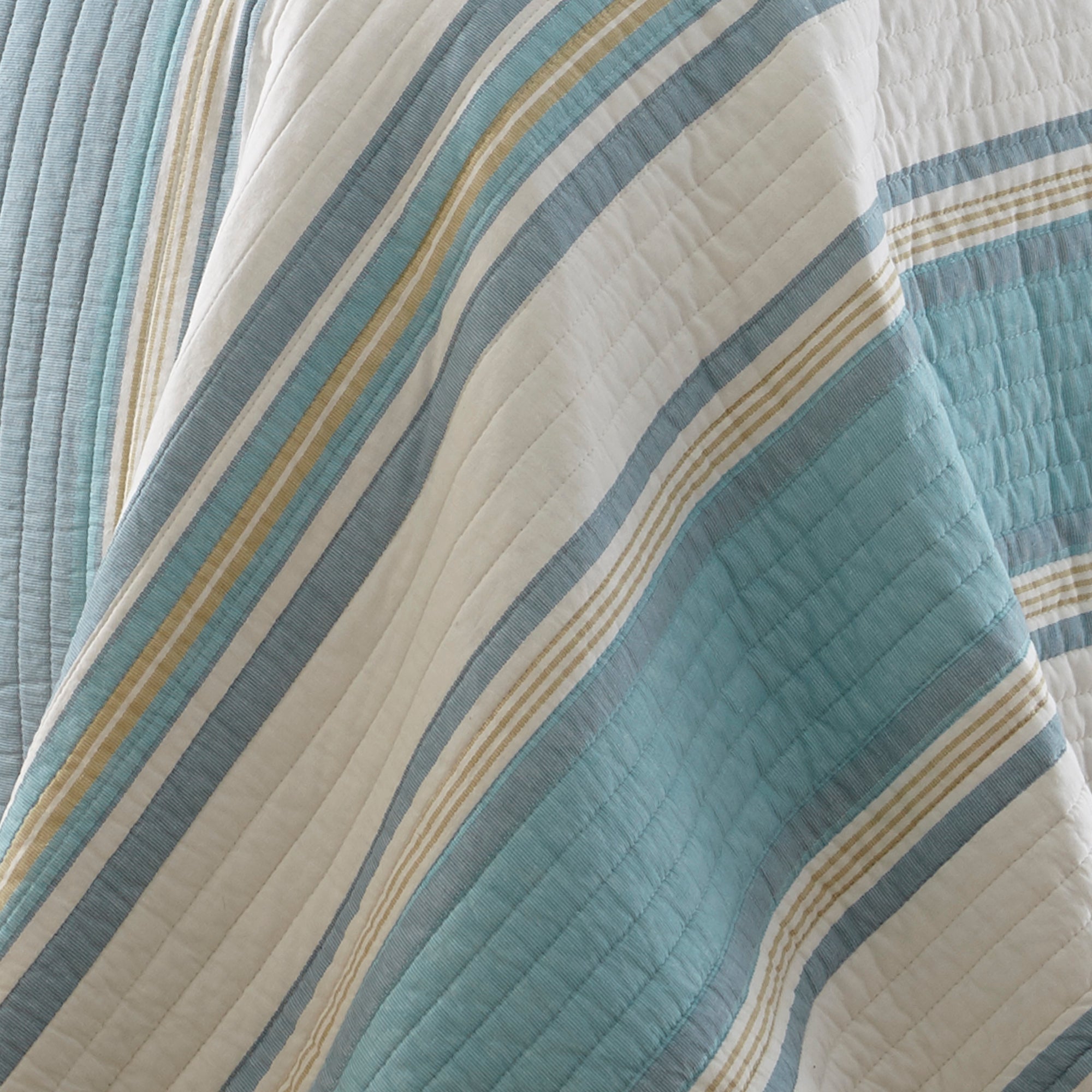 Premium Kailua Quilt Set - Soft & Breathable Queen/King Size Bedding - Perfect for Cozy Home Decor & Guest Room Essentials