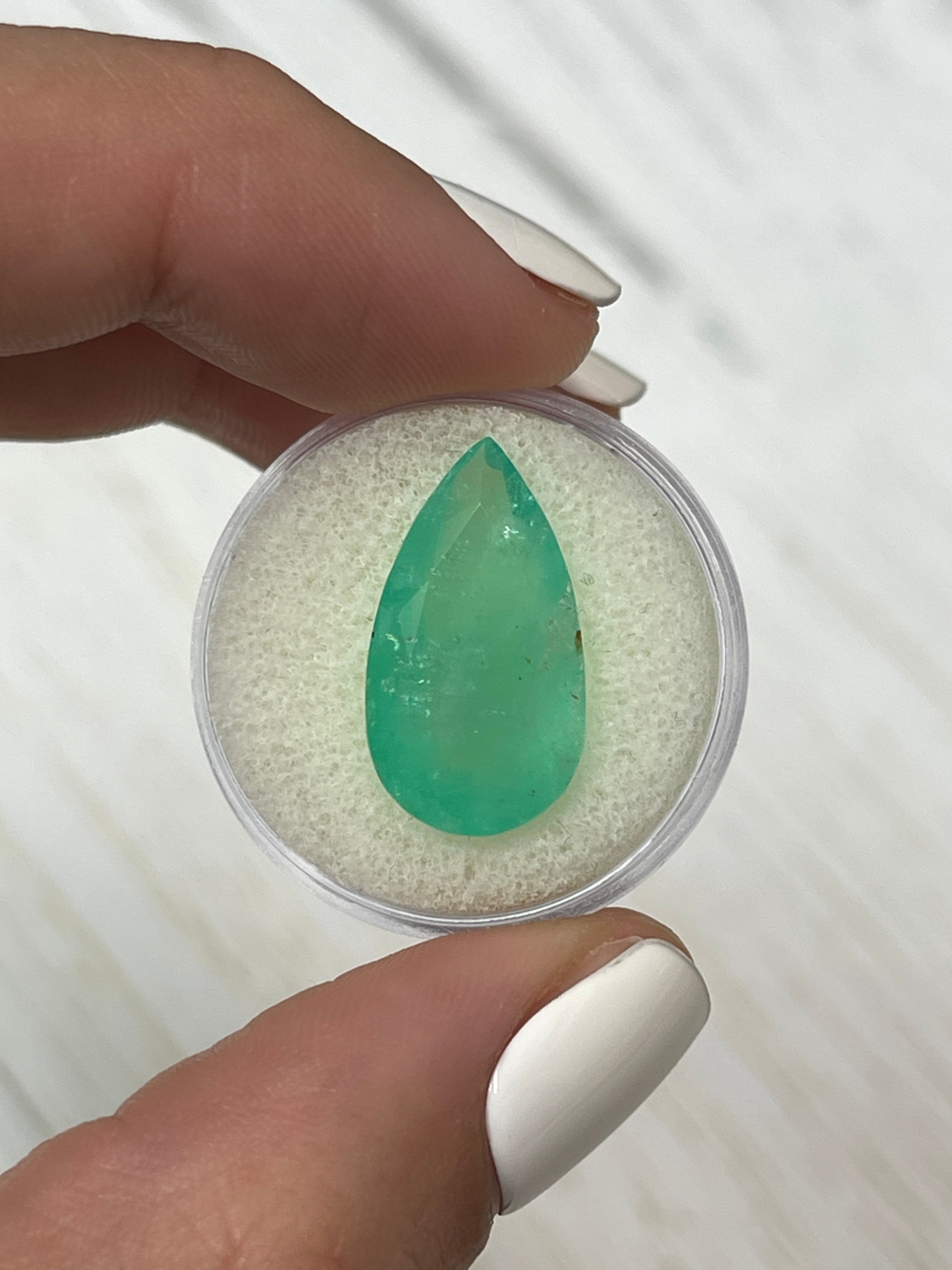 10.89 Carat Huge Natural Loose Colombian Emerald Pear Cut Gemstone - 21x11.5mm Large Size for Jewelry Making, Engagement Rings & Luxury Gifts