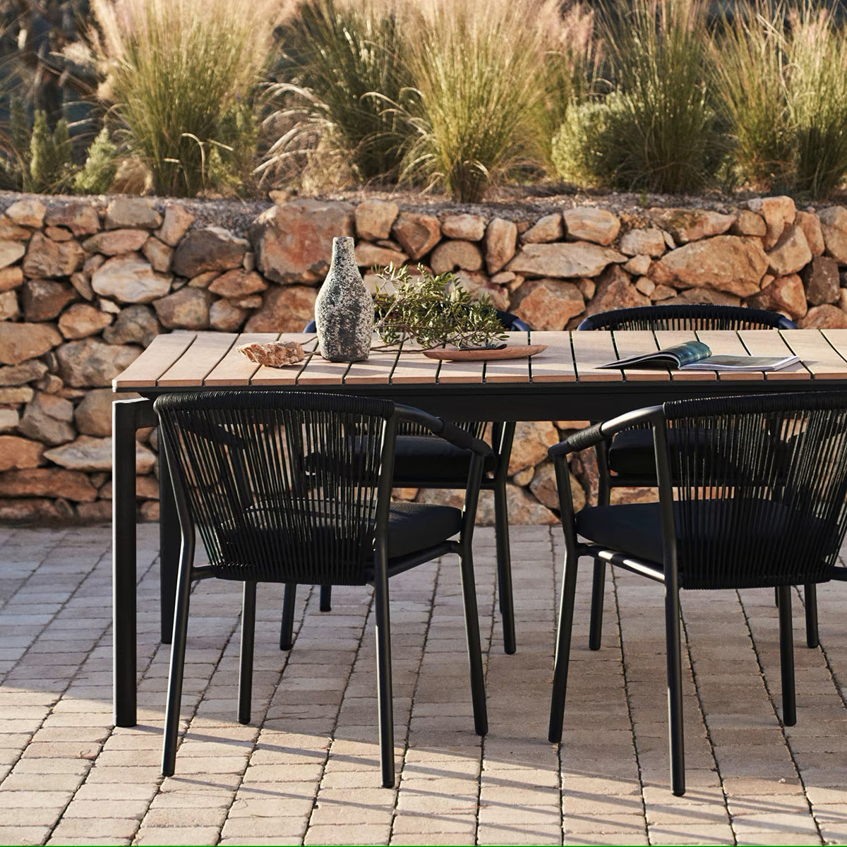 Canyelles Extendable Outdoor Dining Table - Weatherproof Patio Furniture for Garden, Backyard, and Poolside Entertaining