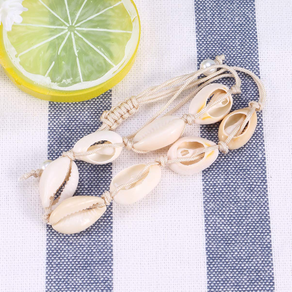 Happyyami Natural Shell Bracelets & Anklets - Adjustable Bohemian Boho Hawaiian Seashell Jewelry for Women & Girls (White) | Perfect for Beach Vacations, Summer Outfits & Boho Fashion Accessories
