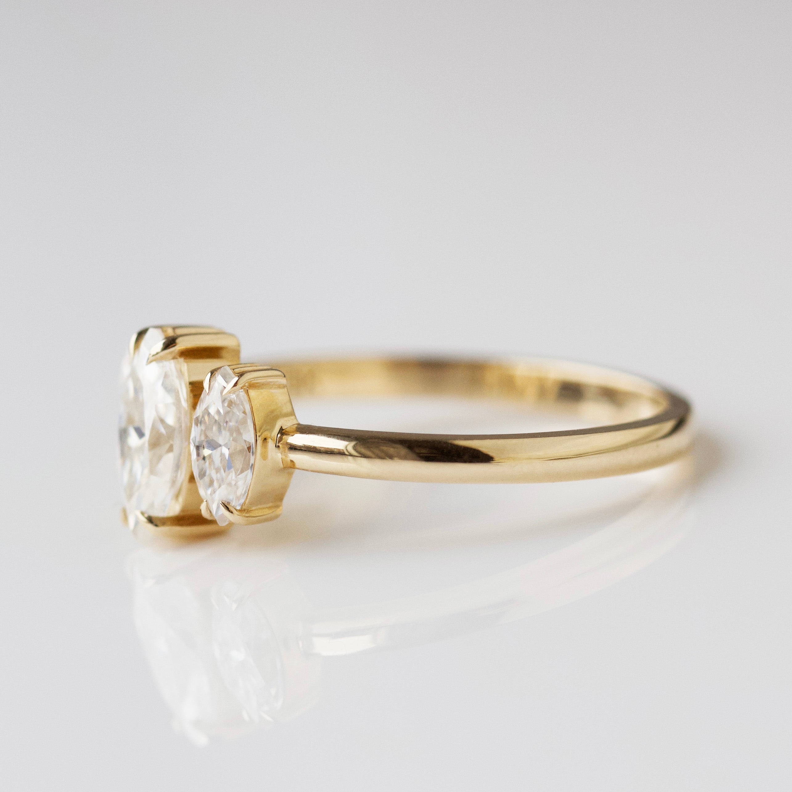 Melody Moissanite Marquise Ring – Elegant & Durable Engagement Ring for Women | Perfect for Weddings, Proposals & Anniversary Gifts