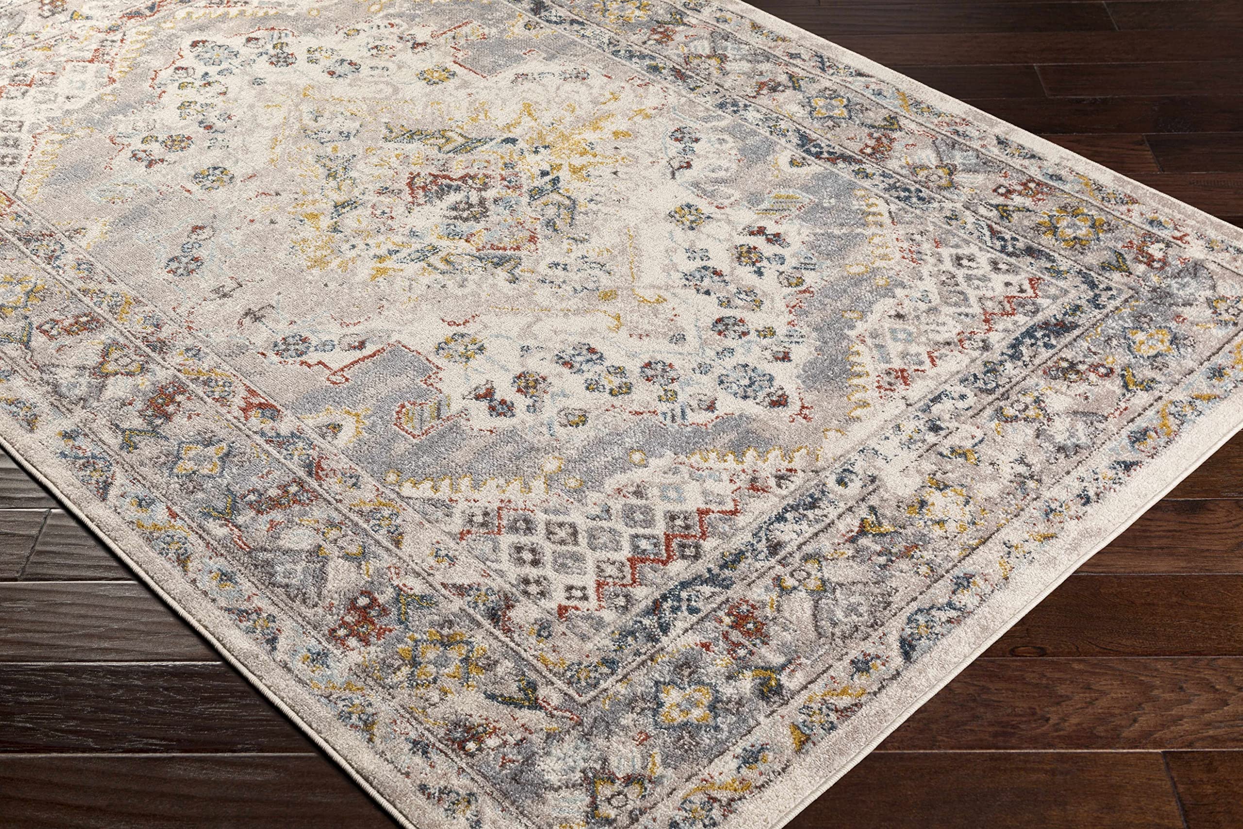Hauteloom Newkirk Traditional Round Area Rug 6'7