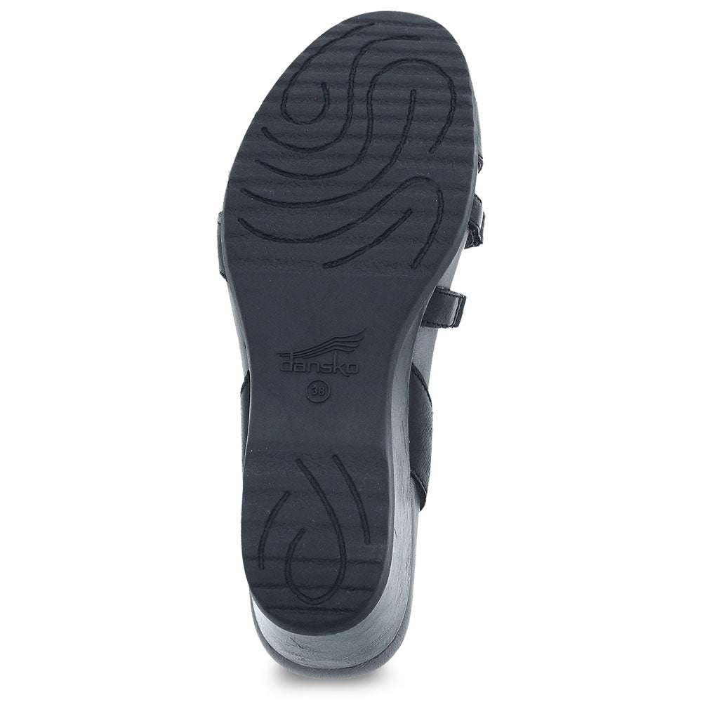 Addyson Women's Cross Strap Comfortable Sandals - Perfect for Beach, Vacation & Summer Outfits