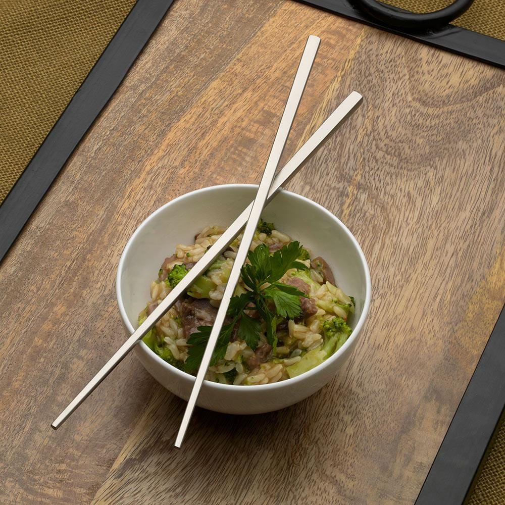 Studio Nova Set of 4 Premium Chopstick Pairs - Japanese Style Bamboo Utensils for Asian Cuisine, Sushi, Ramen & Home Dining