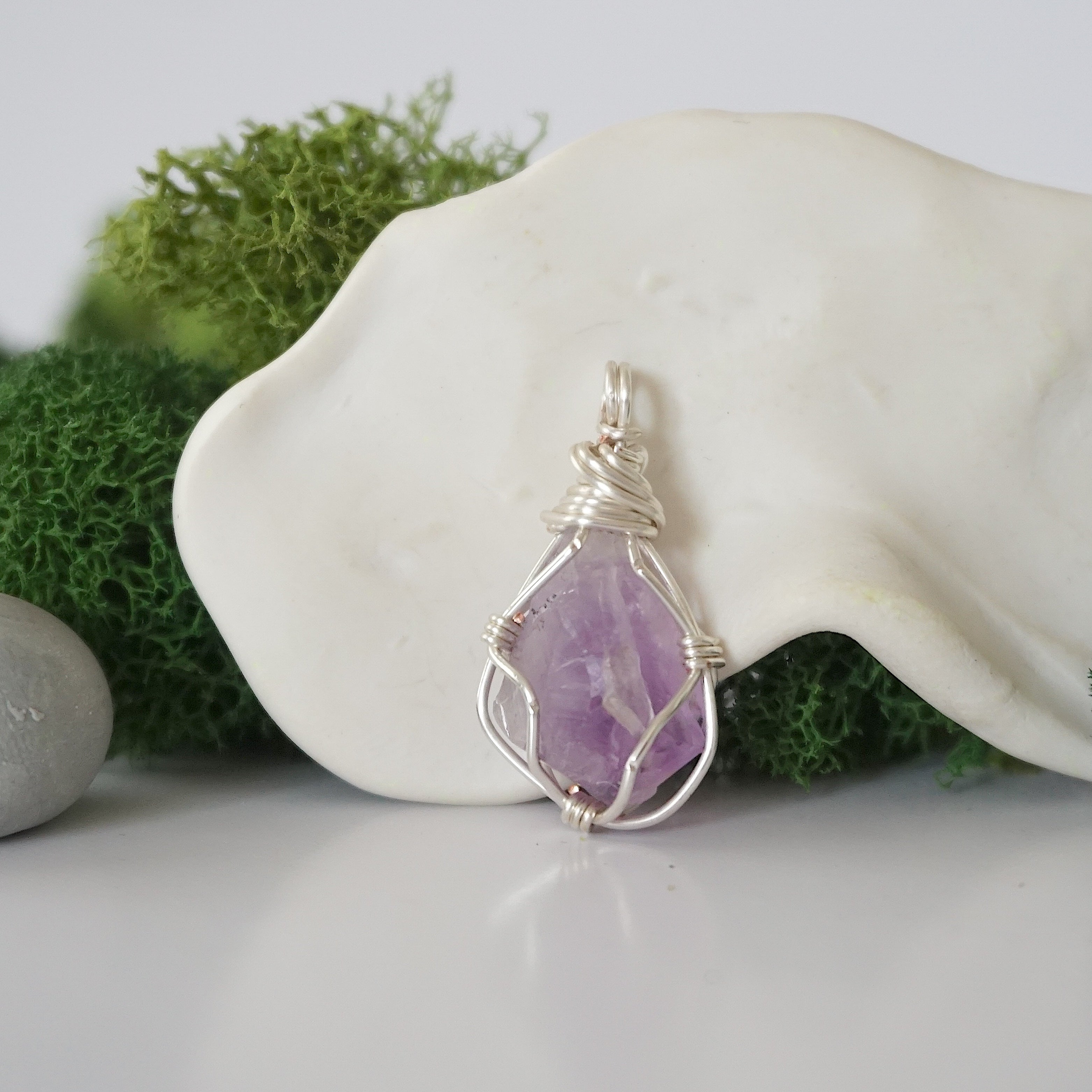 Amethyst Birthstone Necklace for Women - February Birthstone Jewelry - Elegant Crystal Pendant for Gifts, Anniversaries & Special Occasions