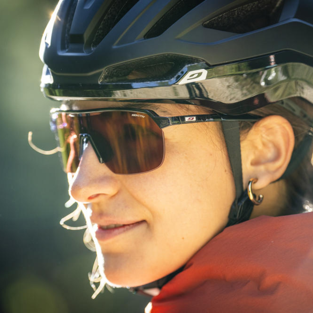 Julbo Frequency Reactiv P0 3 HC Sunglasses - Translucent Blue/Black Frame with Photochromic Lenses for Cycling, Running & Outdoor Sports