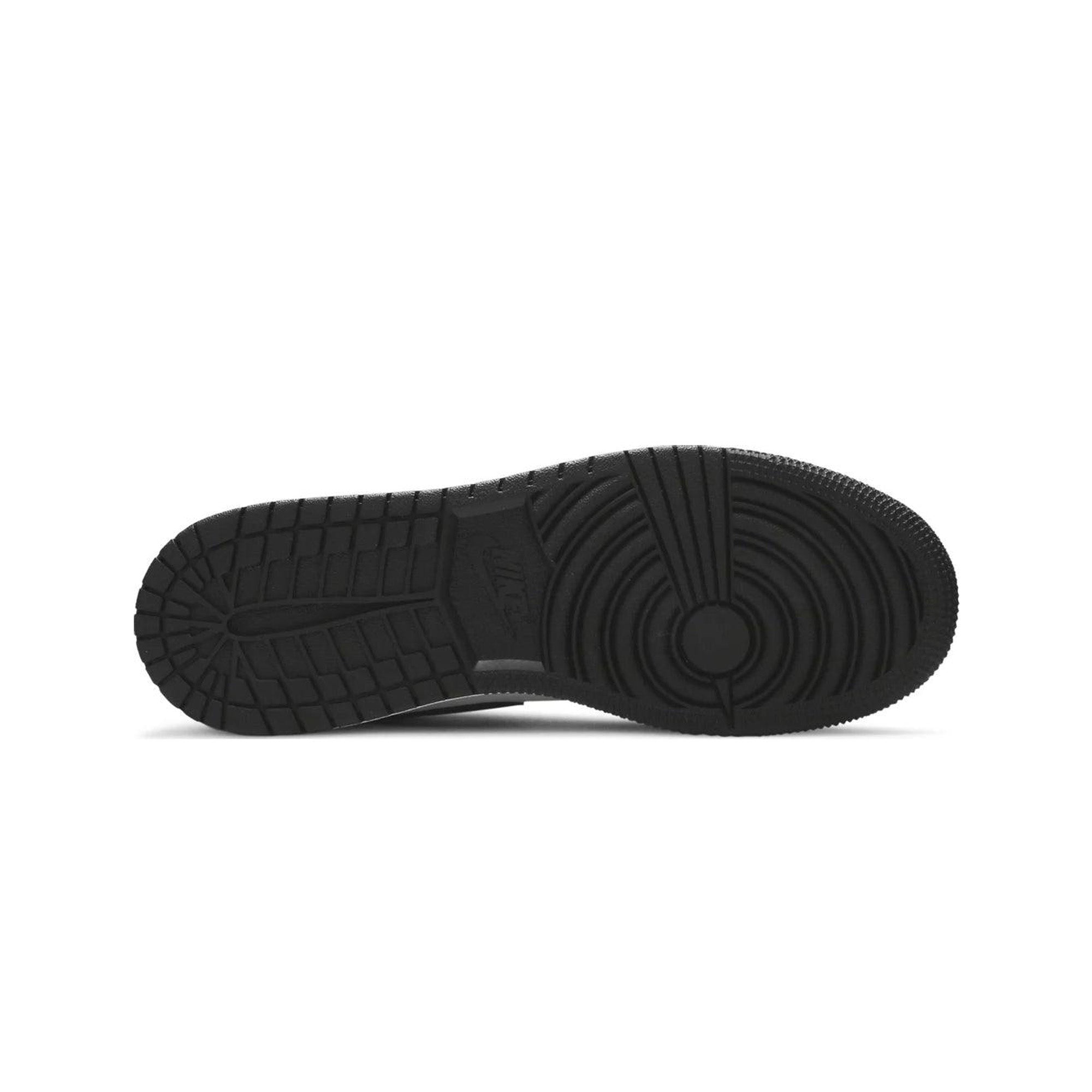 Air Jordan 1 Low 'Light Smoke Grey' GS Sneakers - Women's Basketball Shoes for Casual Wear & Street Style Fashion - Perfect for School, Gym, and Everyday Outfits