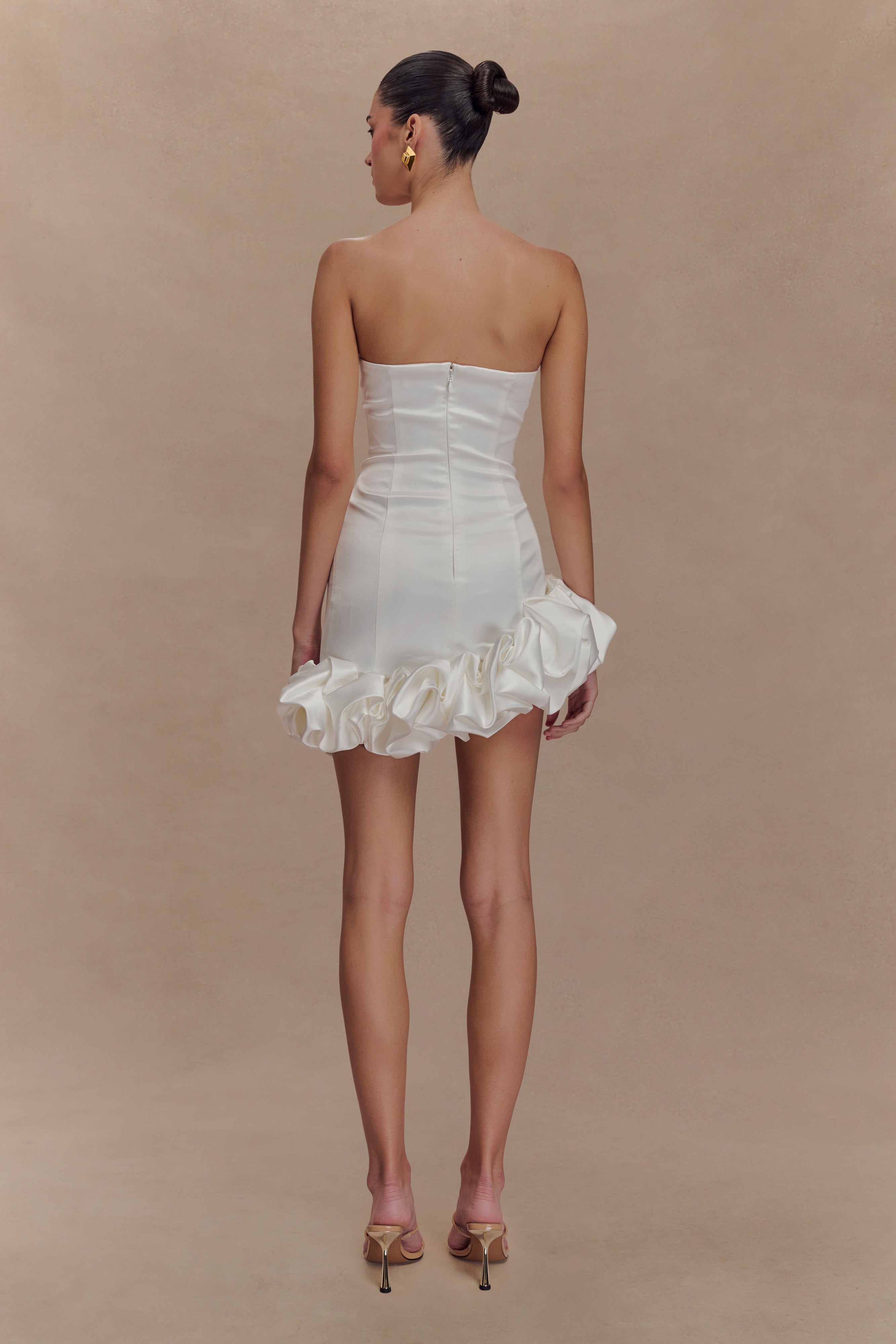 Alba Bubble Mini Dress - White | Flirty & Fun Short Sleeve Party Dress for Women | Perfect for Cocktail Parties, Date Nights & Summer Outings