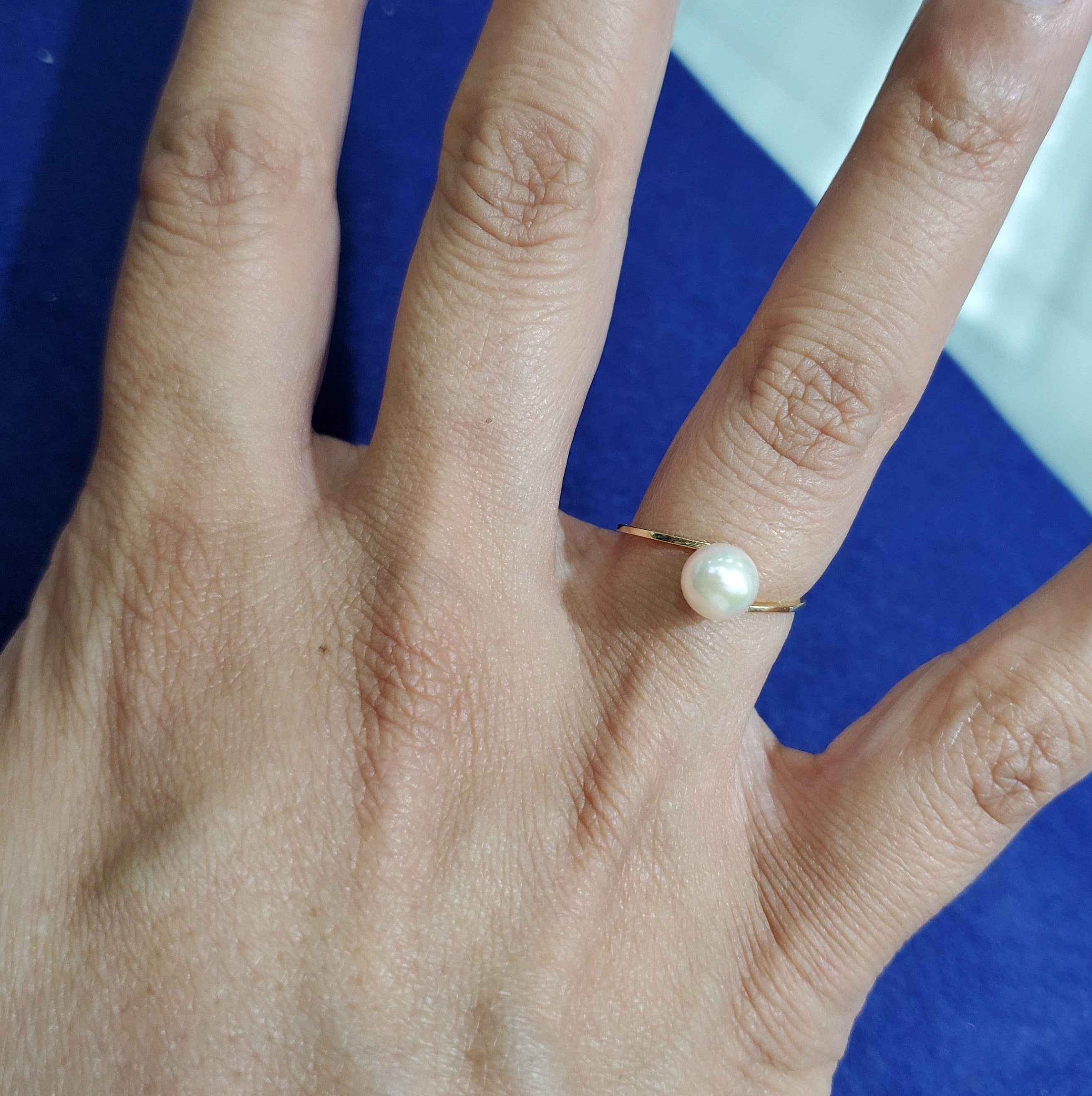6MM Solitaire Cultured Pearl Ring in 14K Yellow Gold - Elegant Jewelry for Weddings, Anniversaries & Special Occasions