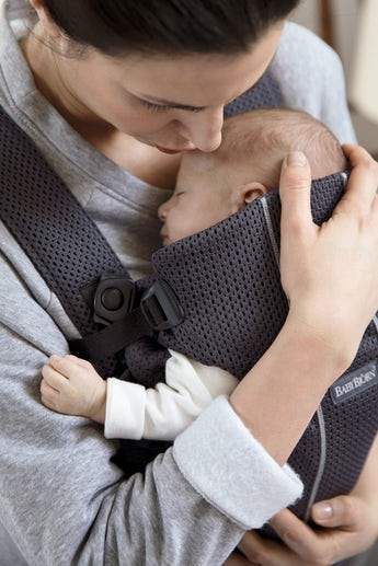 BabyBjorn Baby Carrier Mini 3D Mesh - Lightweight & Breathable Infant Carrier for Newborns to Toddlers - Perfect for Errands, Hiking & Hands-Free Parenting
