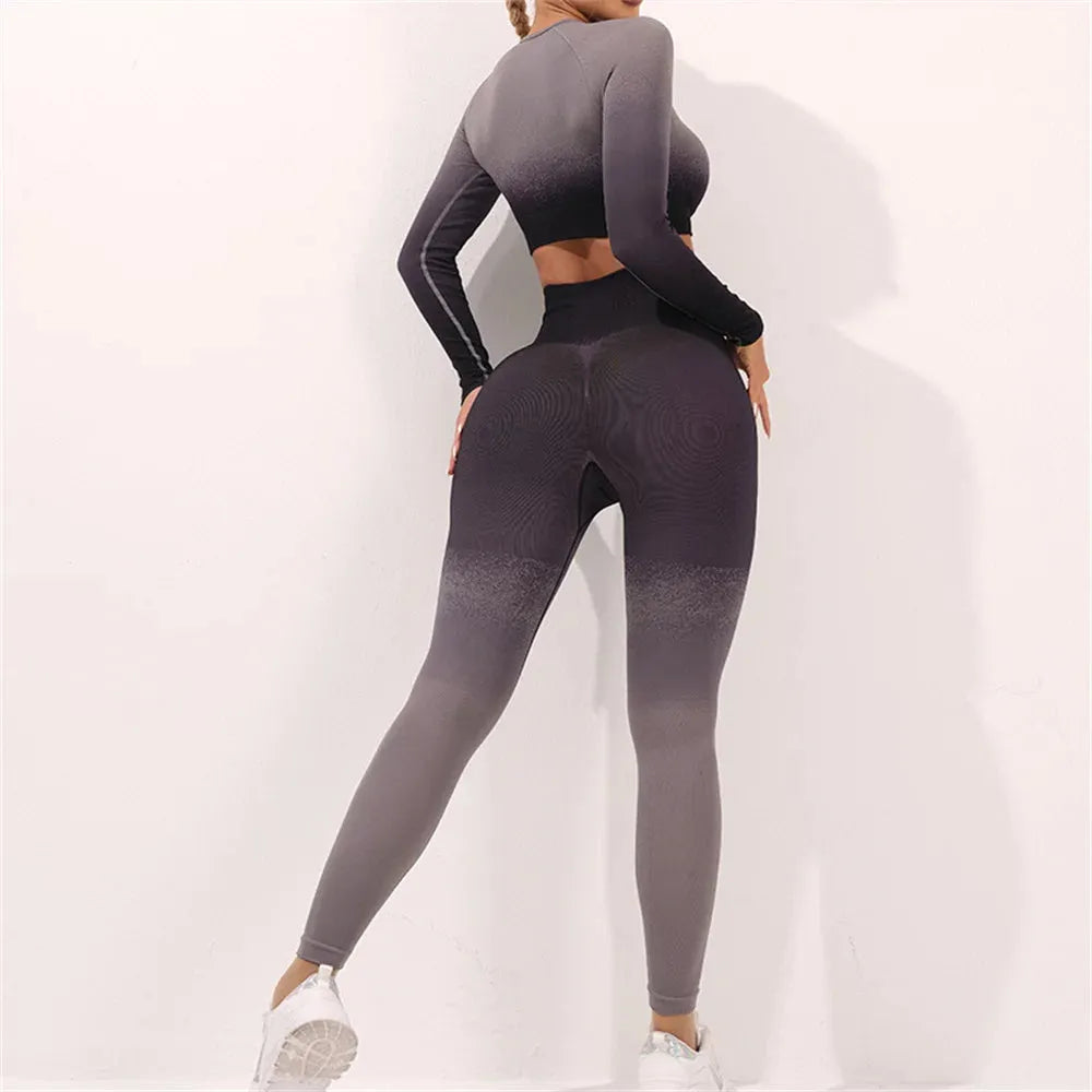 Seamless Women's Yoga Set - Workout Tracksuit Sportswear Gym Clothing with Long Sleeve Crop Top & High Waist Leggings - Gradient Fitness Outfit for Yoga, Pilates, Running & Gym Training