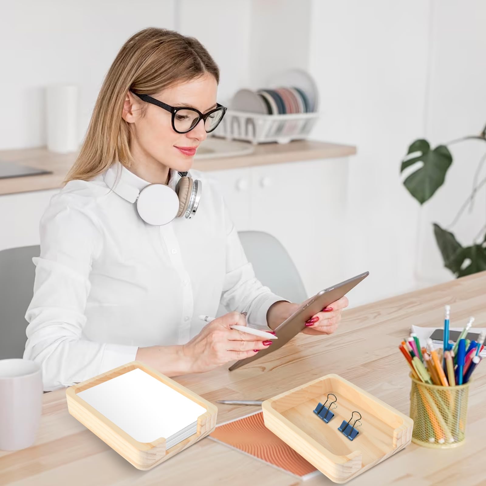 4x6 Wooden Memo Holder - Desk Organizer for 4x6 Note Cards, Paper Tray & Memo Pad | Perfect for Office, Home & School Use | Fits Standard 4x6 Inch Notes & Index Cards (Natural Wood Finish)