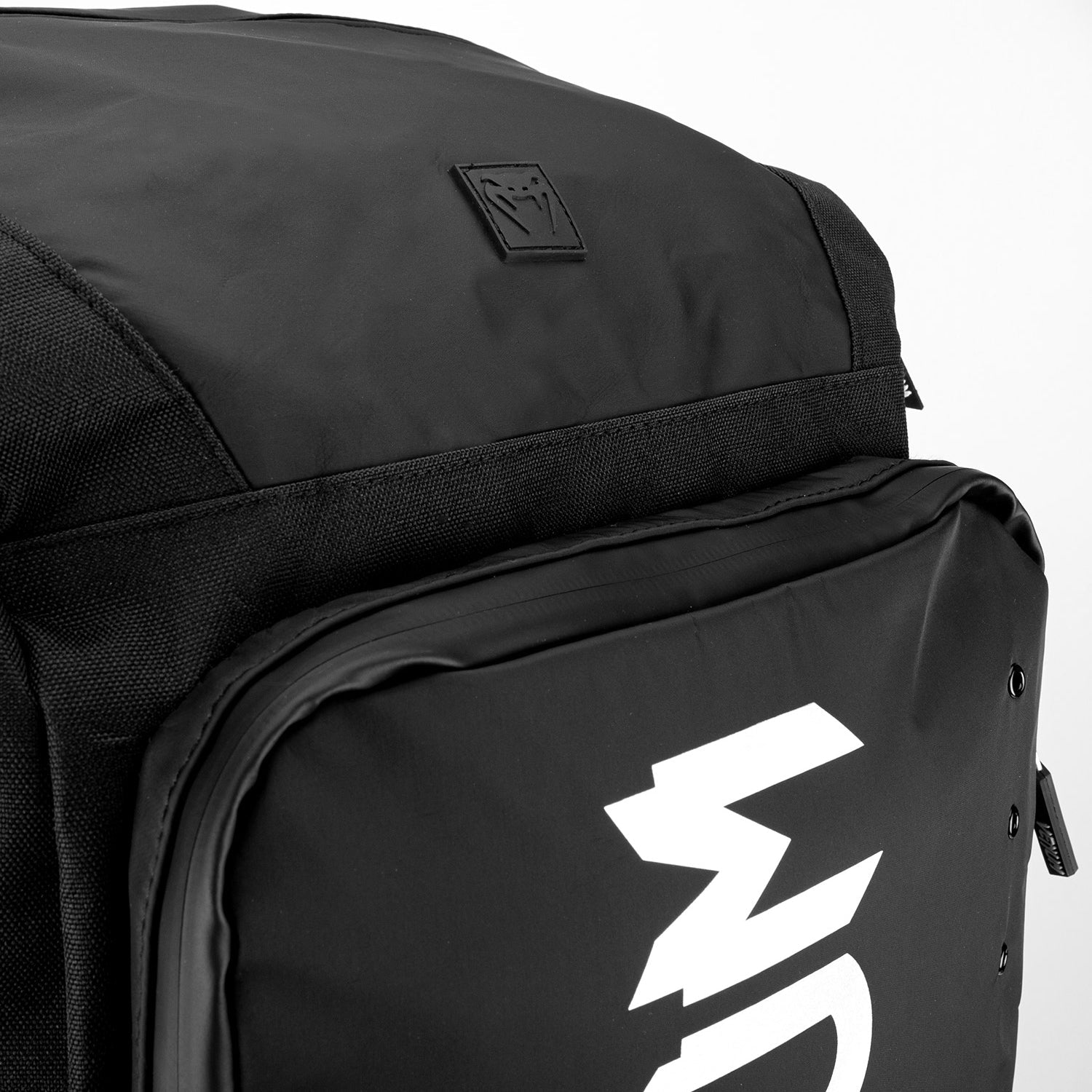 Venum Challenger Xtrem Evo Backpack - Durable MMA & Boxing Gym Bag for Training & Travel - Black/White - Perfect for Fighters, Athletes & Fitness Enthusiasts