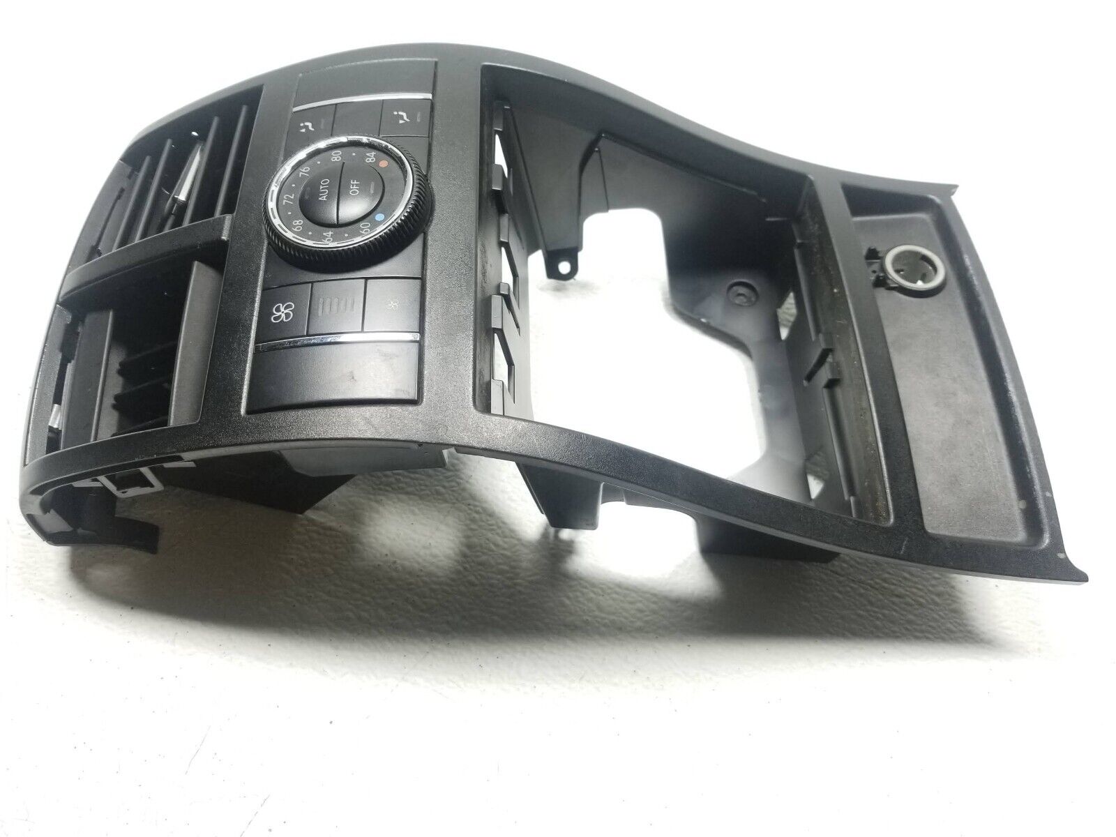 2006-2011 Mercedes ML500 Center Console Rear Air Vent Climate Control Panel OEM - Perfect for Car Interior Upgrades & Climate System Repairs
