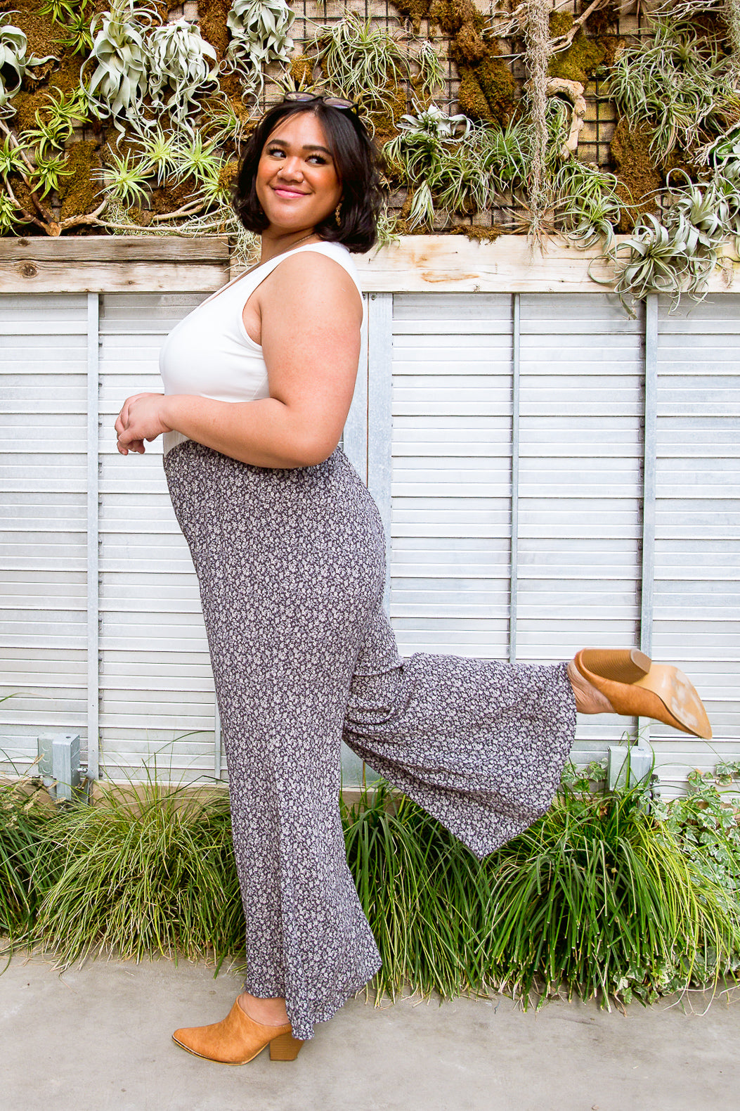 Stylish City Views Wide Leg Pants for Women - Comfortable High Waisted Palazzo Trousers for Office, Travel & Casual Wear