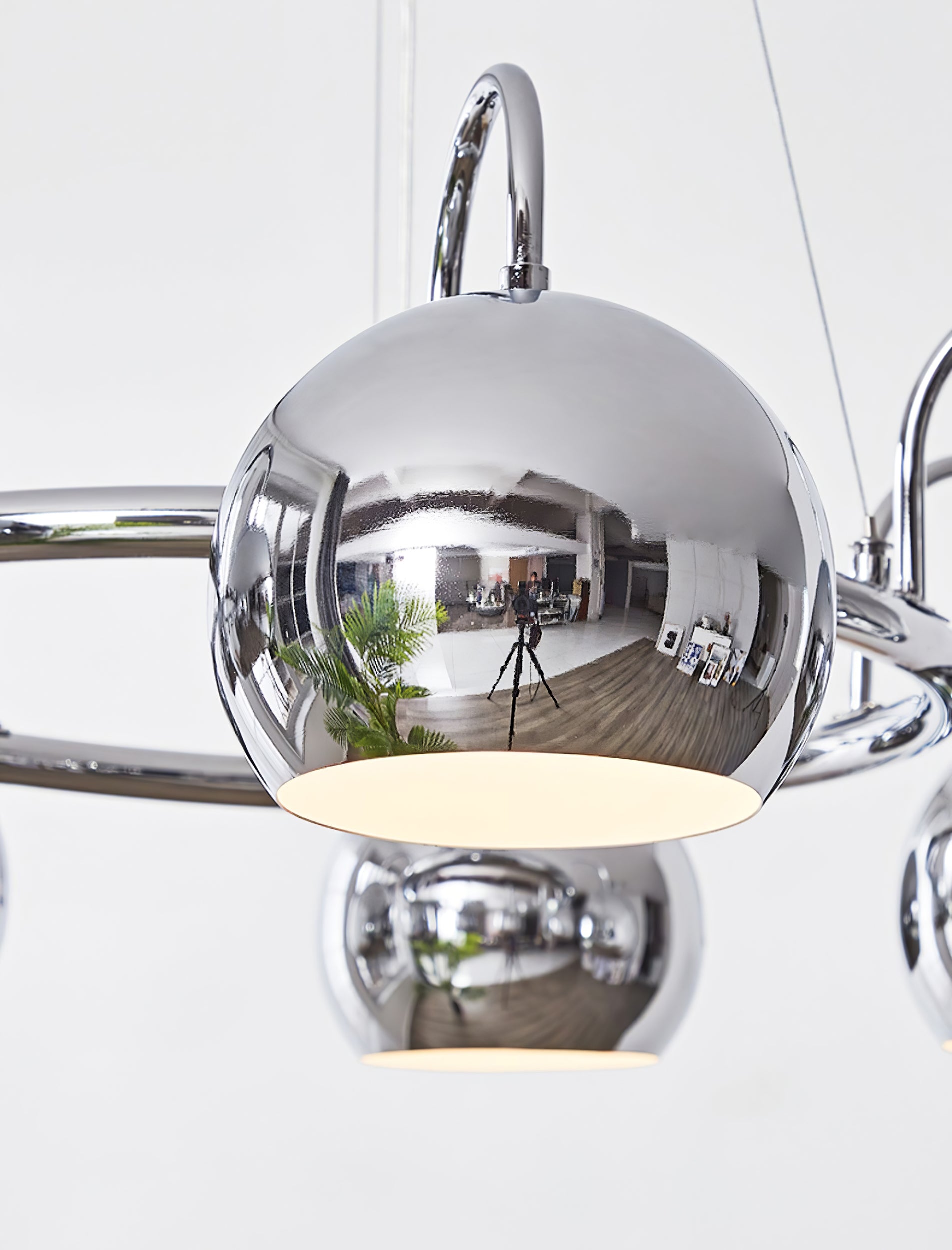 Eyeball Chandeliers - Unique Gothic Halloween Decor for Home, Party & Haunted House Lighting - Spooky Eyeball Ceiling Light Fixture for Living Room, Dining Room & Bedroom