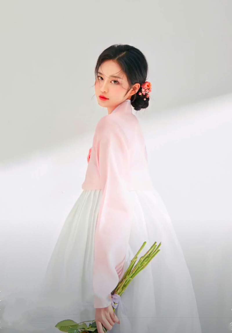 Custom Made Korean Hanbok Dress - Traditional Korean National Bride Wedding Hanbok for Ceremonies & Special Occasions