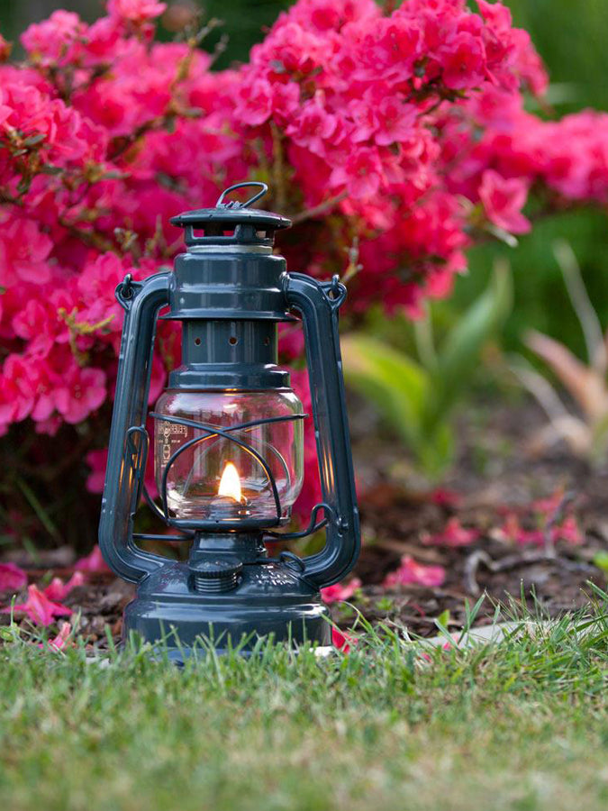 Feuerhand Baby Special 276 Hurricane Lantern - Vintage Outdoor Camping Light for Emergency, Garden, Patio & Power Outages