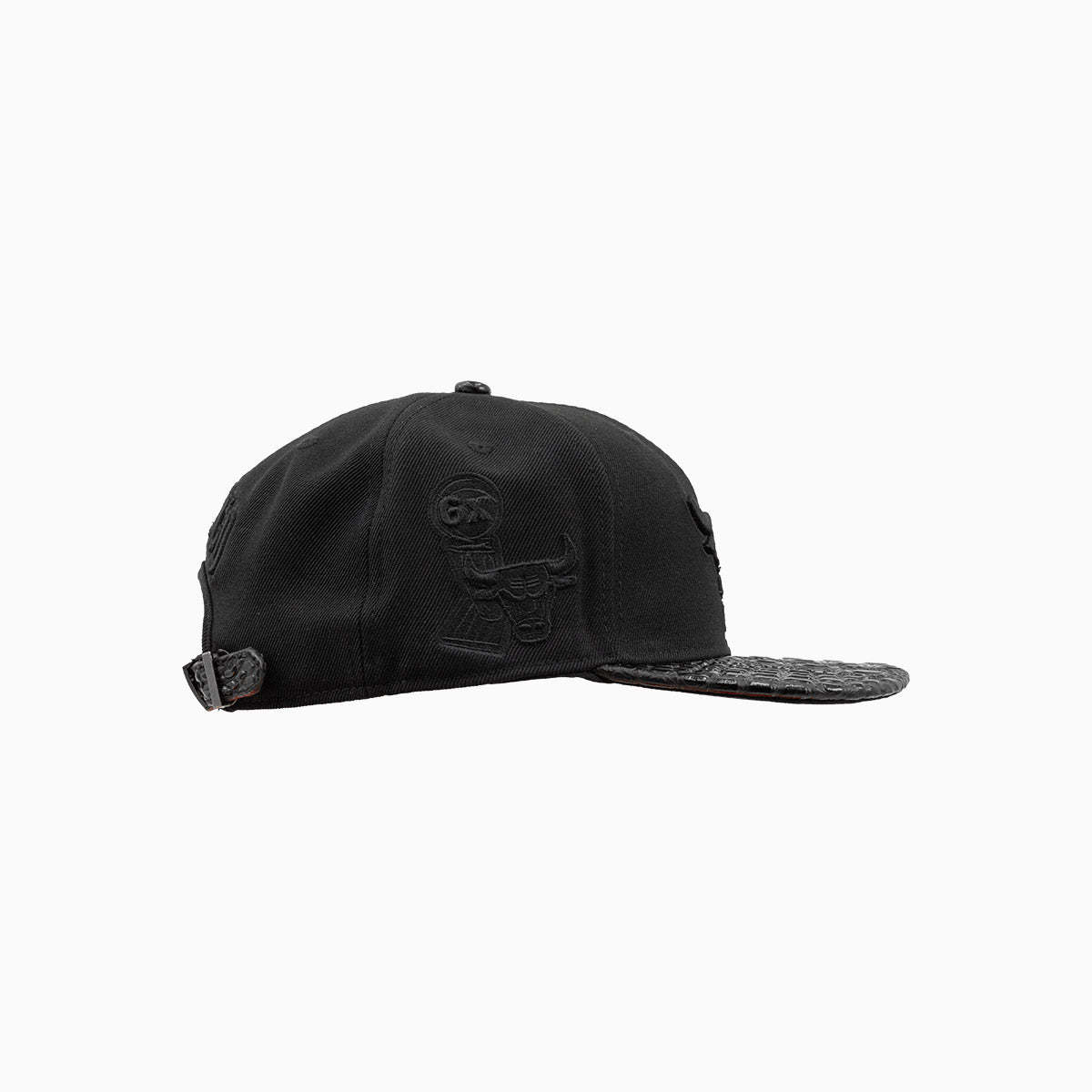 Chicago Bulls NBA Official Leather Visor Snapback Hat - Adjustable Baseball Cap for Men & Women, Perfect for Basketball Games, Sports Events & Streetwear Fashion