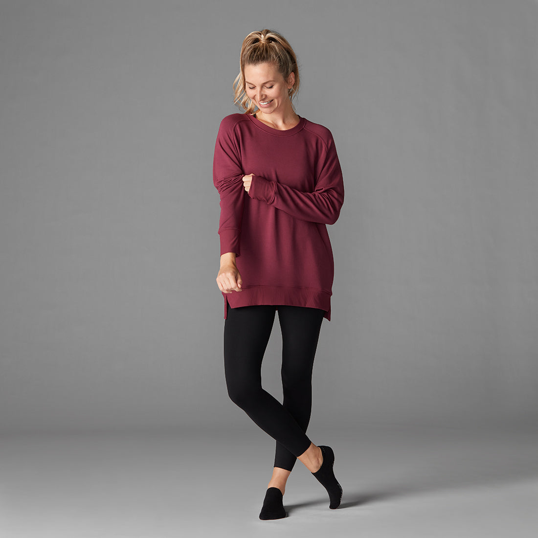 Tavi Noir Cozy Sweatshirt for Women - Soft Fleece Pullover Hoodie, Casual Loungewear for Fall & Winter - Perfect for Coffee Dates, Errands and Relaxing at Home