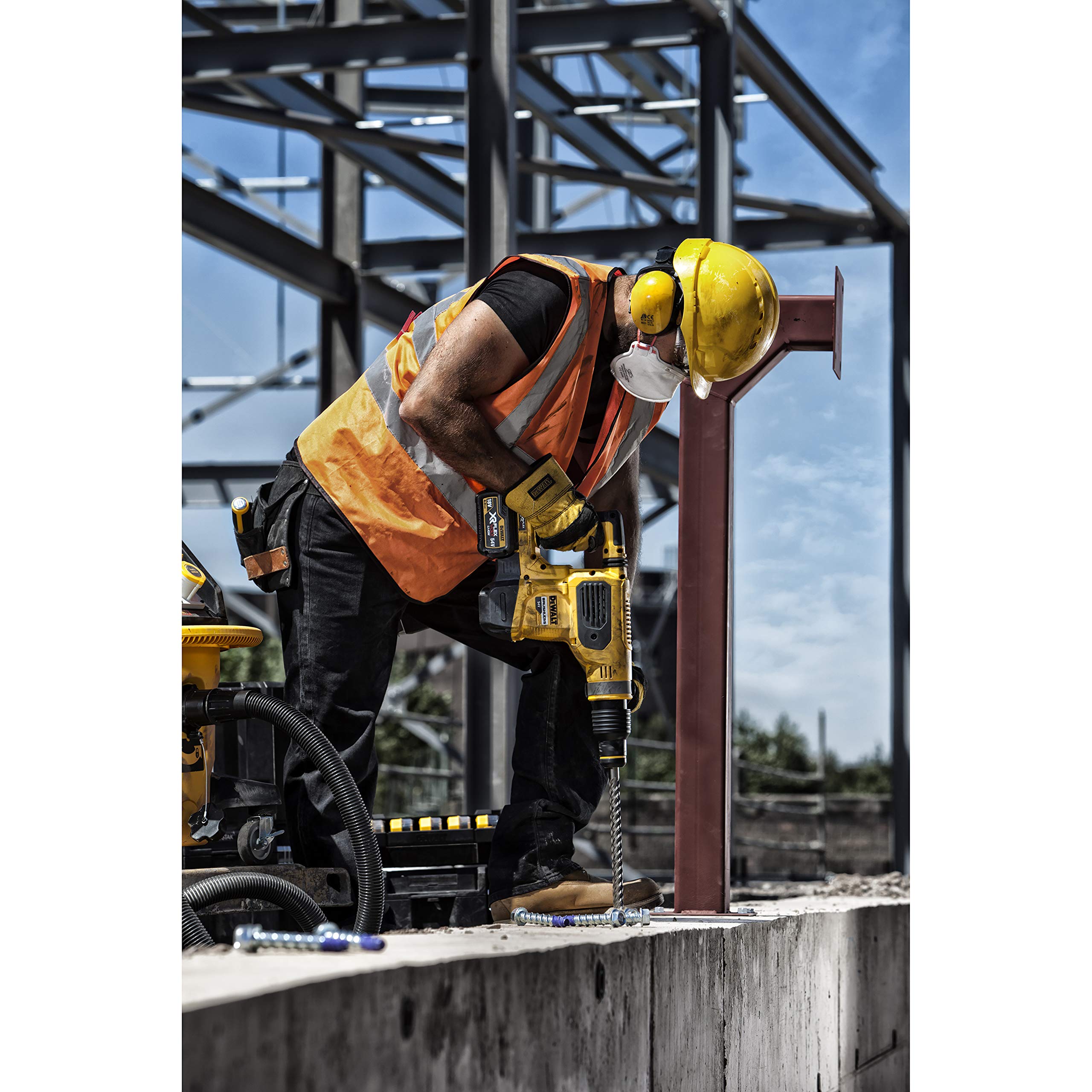 **DEWALT DT60838-QZ SDS-Max Rotary Hammer Drill, 35 x 570 x 440mm – Heavy-Duty Concrete Drilling for Construction & Demolition**
