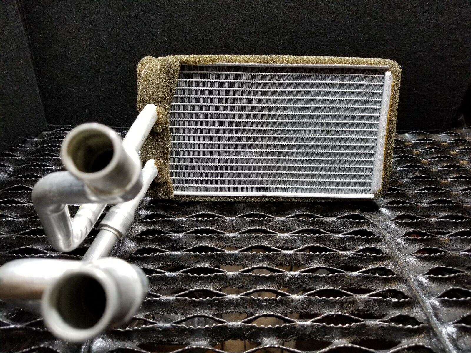 04 05 06 07 Infiniti QX56 Heater Core Replacement - OEM Quality - Perfect for Winter Driving & HVAC System Repair