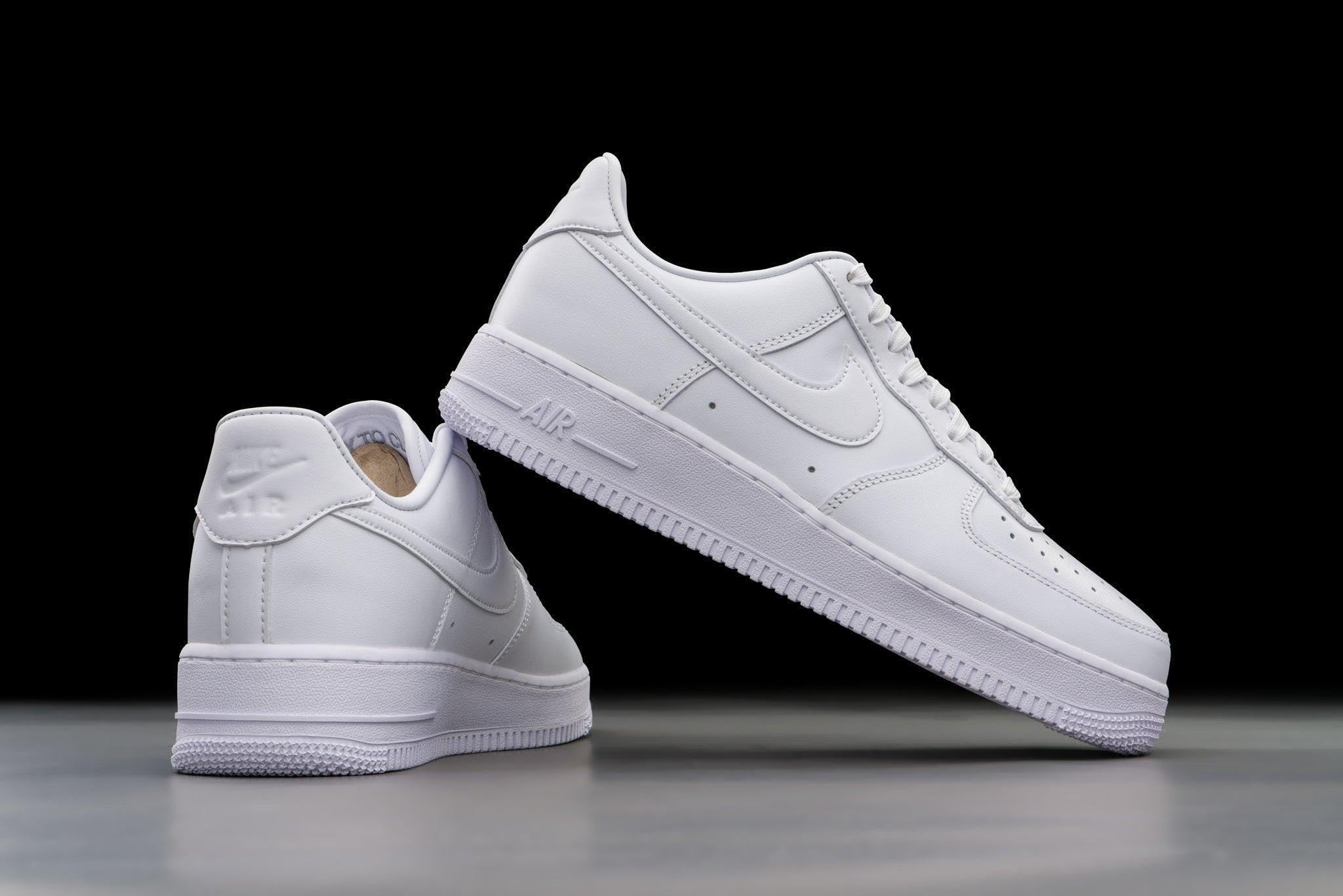 Nike Men's Air Force 1 Sneakers - White Low-Top Basketball Shoes for Men - Comfortable Athletic Casual Wear for Gym, Street Style & Everyday Outfits