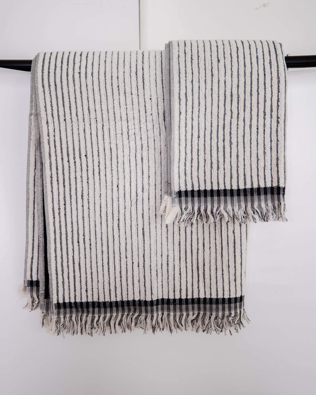 Premium Black Striped Terry Bath Towel & Hand Towel Set - Ultra Soft & Absorbent Cotton Towels for Bathroom, Spa, Pool, Gym & Beach Use