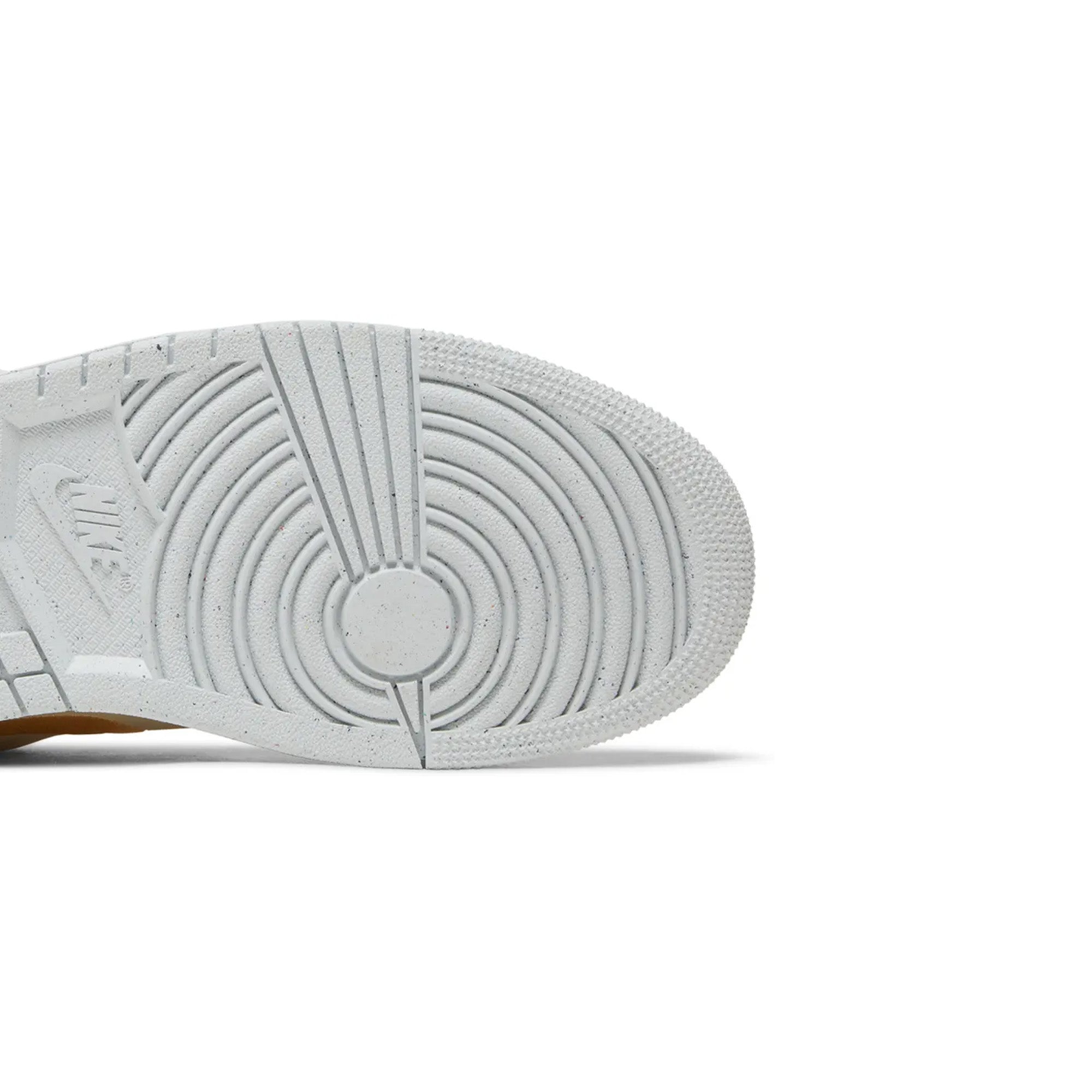 Air Jordan 1 Low SE 'Celestial Gold' Women's Sneakers 2023 - Retro Basketball Shoes for Women, Fashion Casual Streetwear & Gym Workout