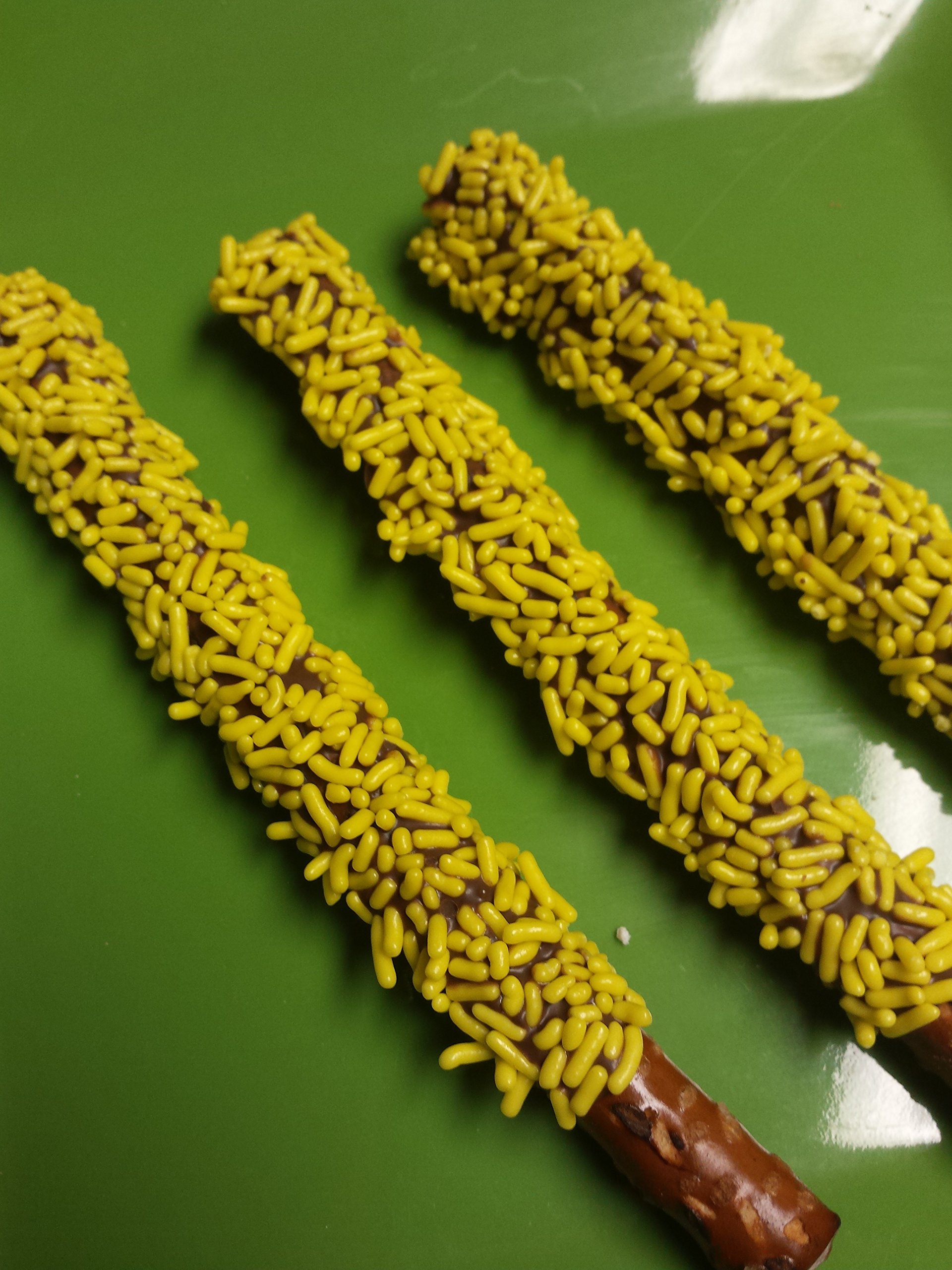Delicious Chocolate Covered Pretzel Rods with Yellow Jimmies - 16 Piece Snack Pack for Parties, Gifts & Holiday Treats | Perfect for Birthdays, Christmas & Office Snacks