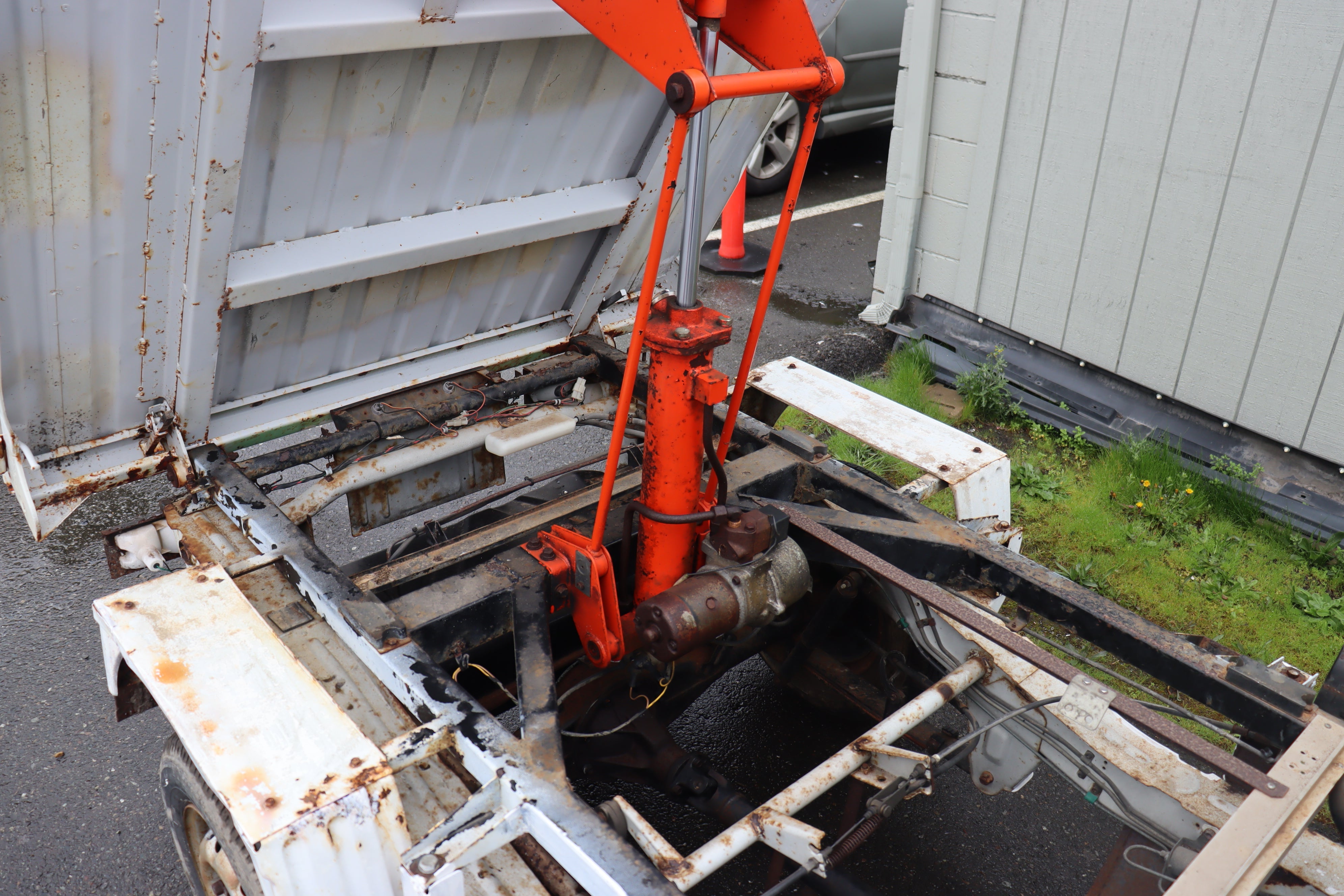 1991 Suzuki Carry Kei Dump Truck JDM V DD51T 4WD Low Miles - Perfect for Off-Road Hauling & Vintage Car Collectors