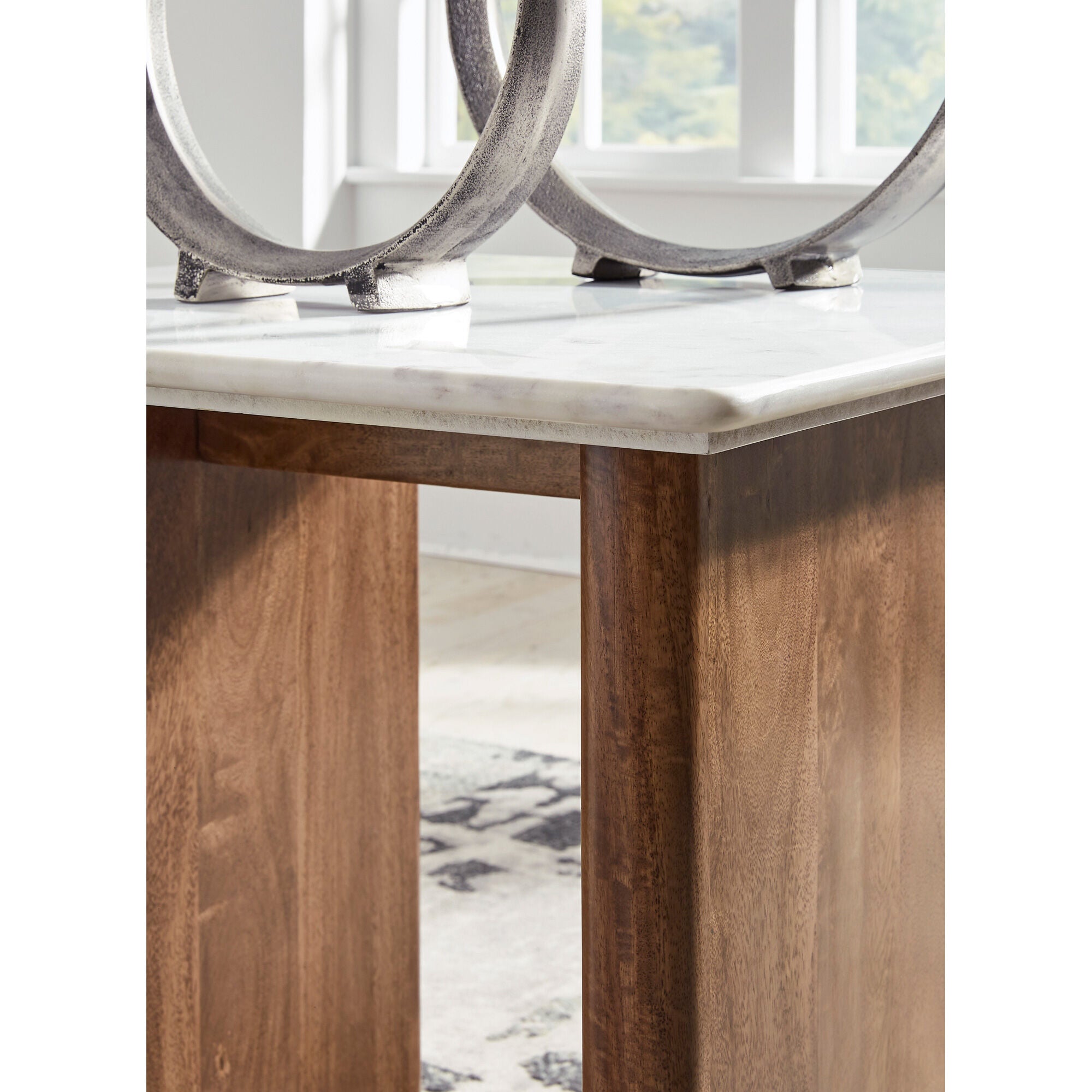 Isanti End Table - Stylish Nightstand for Bedroom, Living Room & Office - Perfect for Lamps, Books & Decor - Modern Side Table with Storage Shelf