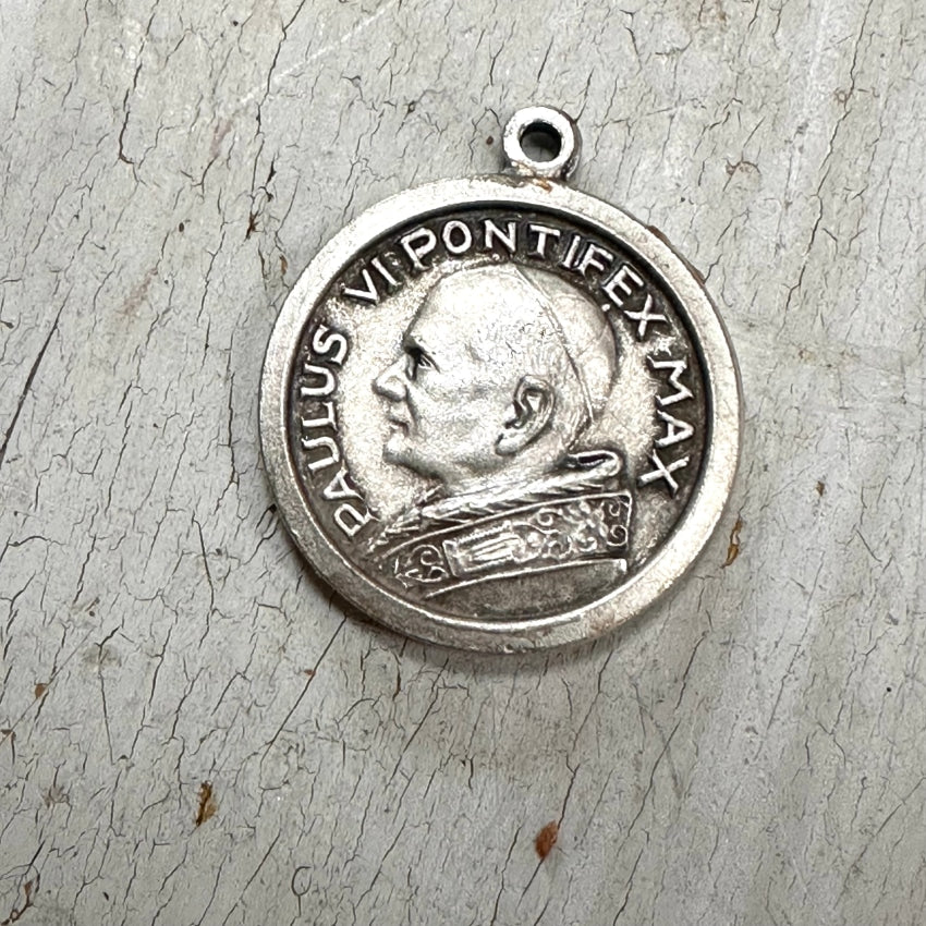 Vintage Devotional Medallion Pope Paul VI Pontifex Maximus - Religious Catholic Jewelry for Prayer, Gift & Faith Collection - Perfect for Church, Baptism & Spiritual Occasions