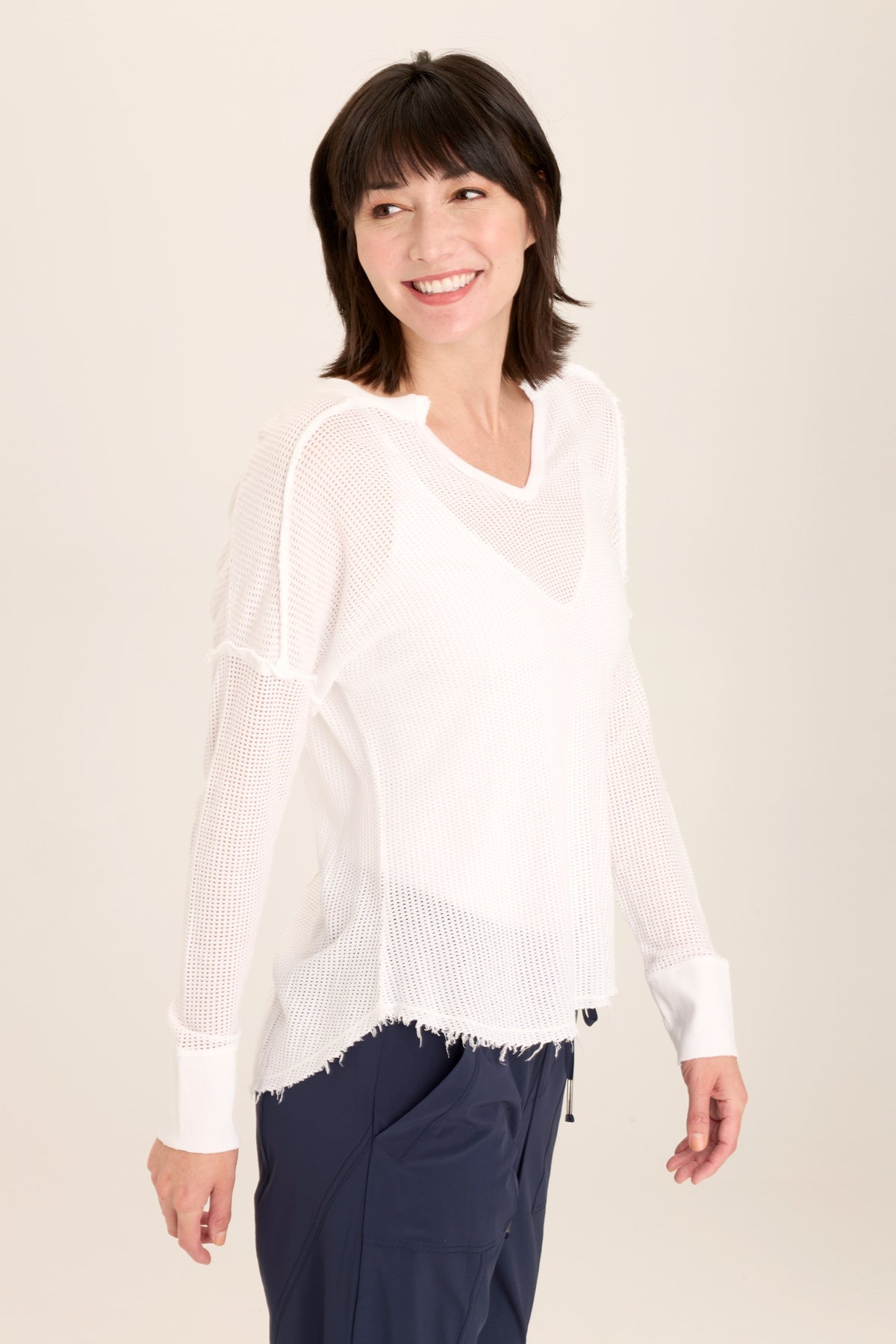 Stylish Mesh Bullock Pullover for Men & Women - Lightweight Breathable Knit Sweater for Casual Wear, Outdoor Activities & Layering
