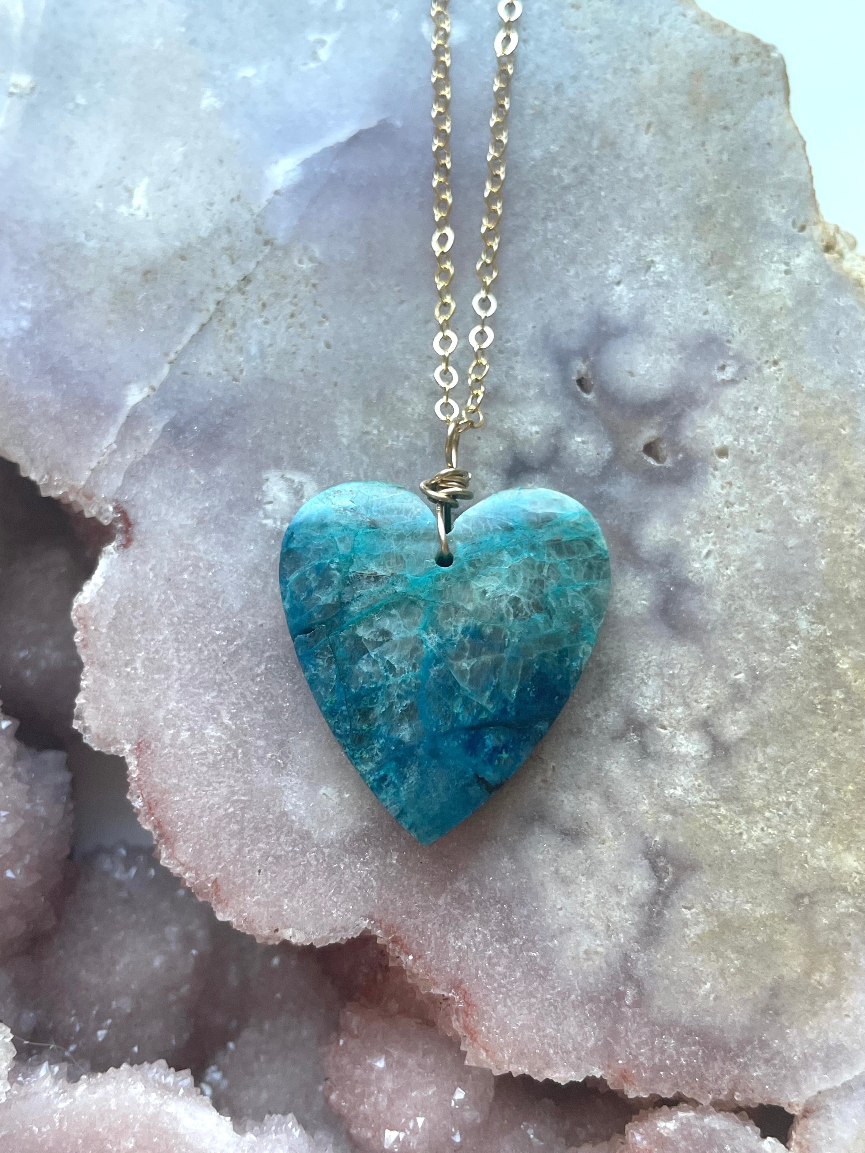 Natural Chrysocolla Heart Pendant Necklace - Healing Stone Jewelry for Women - Perfect for Meditation, Energy Balancing & Spiritual Gifts
